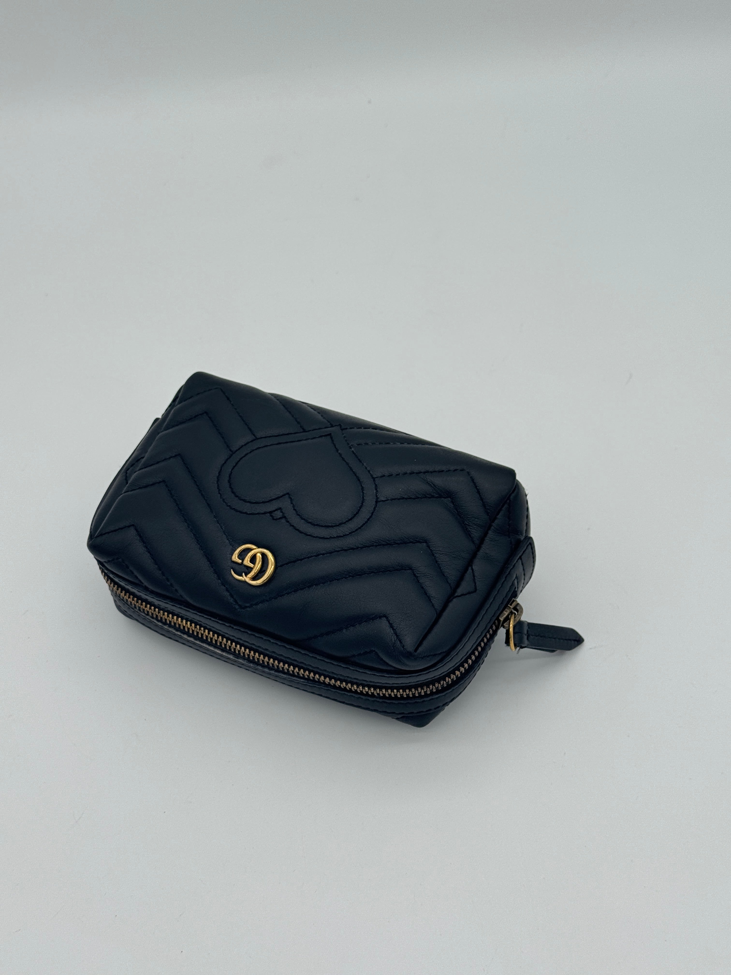 Gucci Marmont Pouch