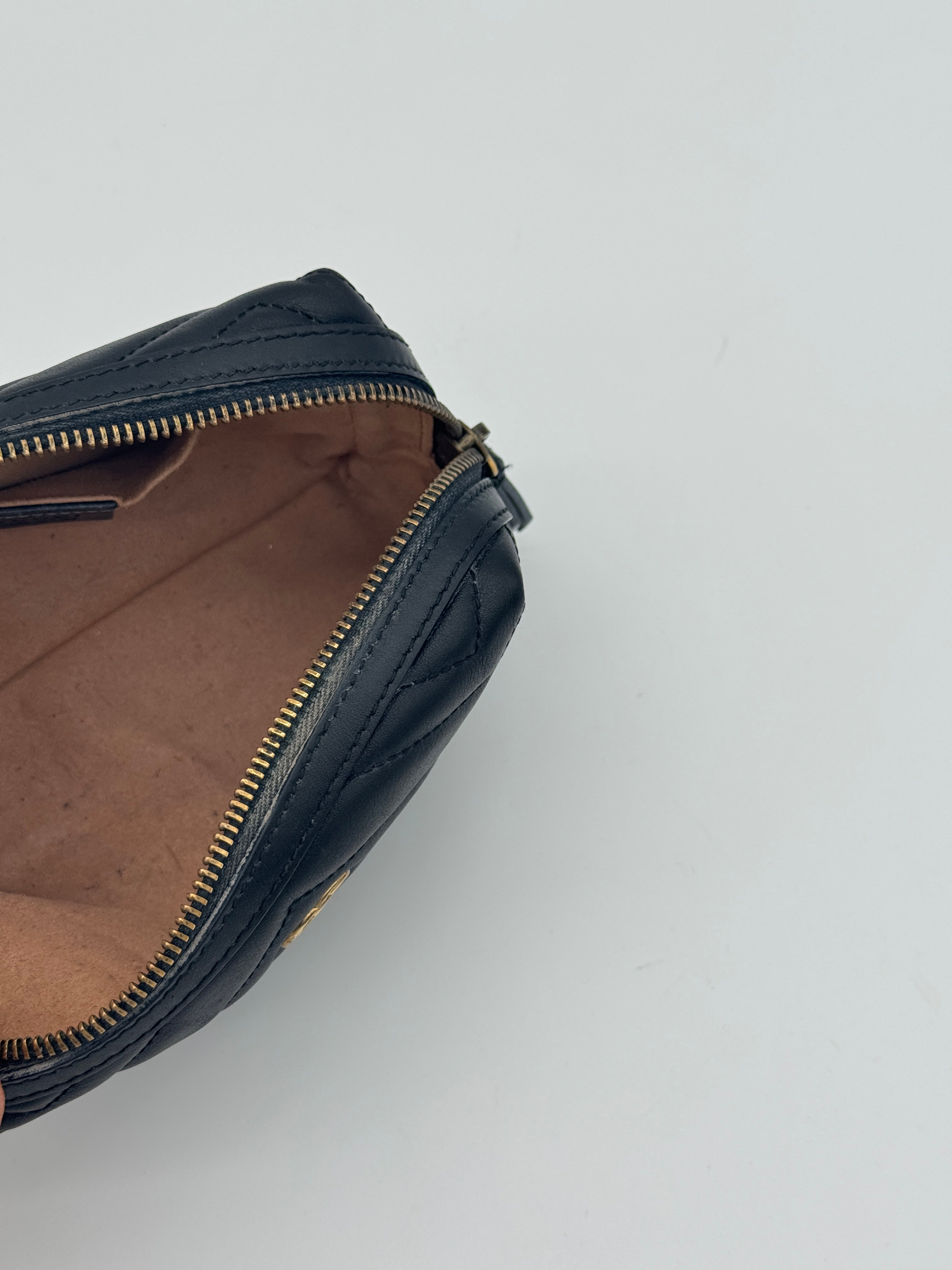 Gucci Marmont Pouch