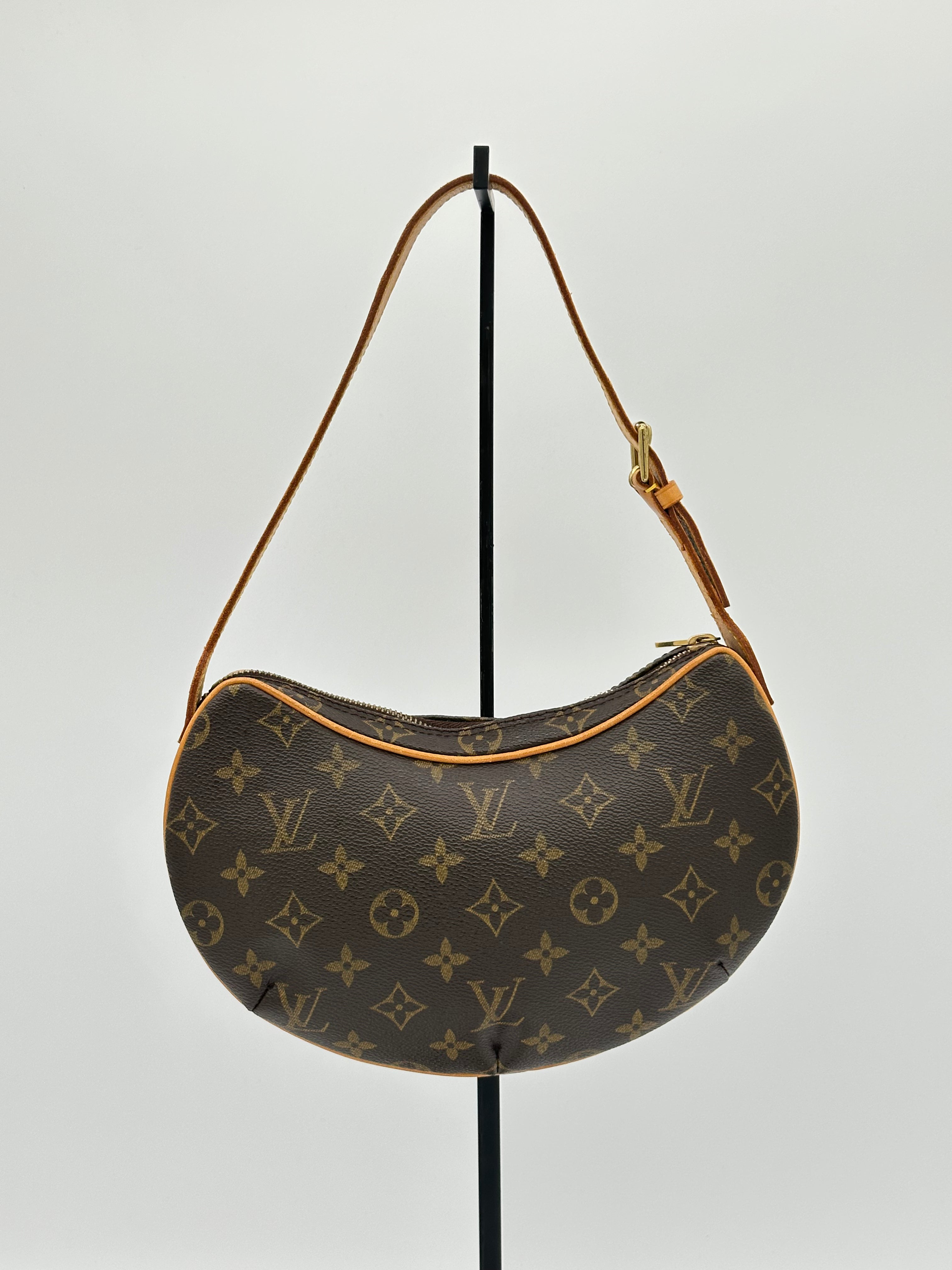 Louis Vuitton Croissant PM