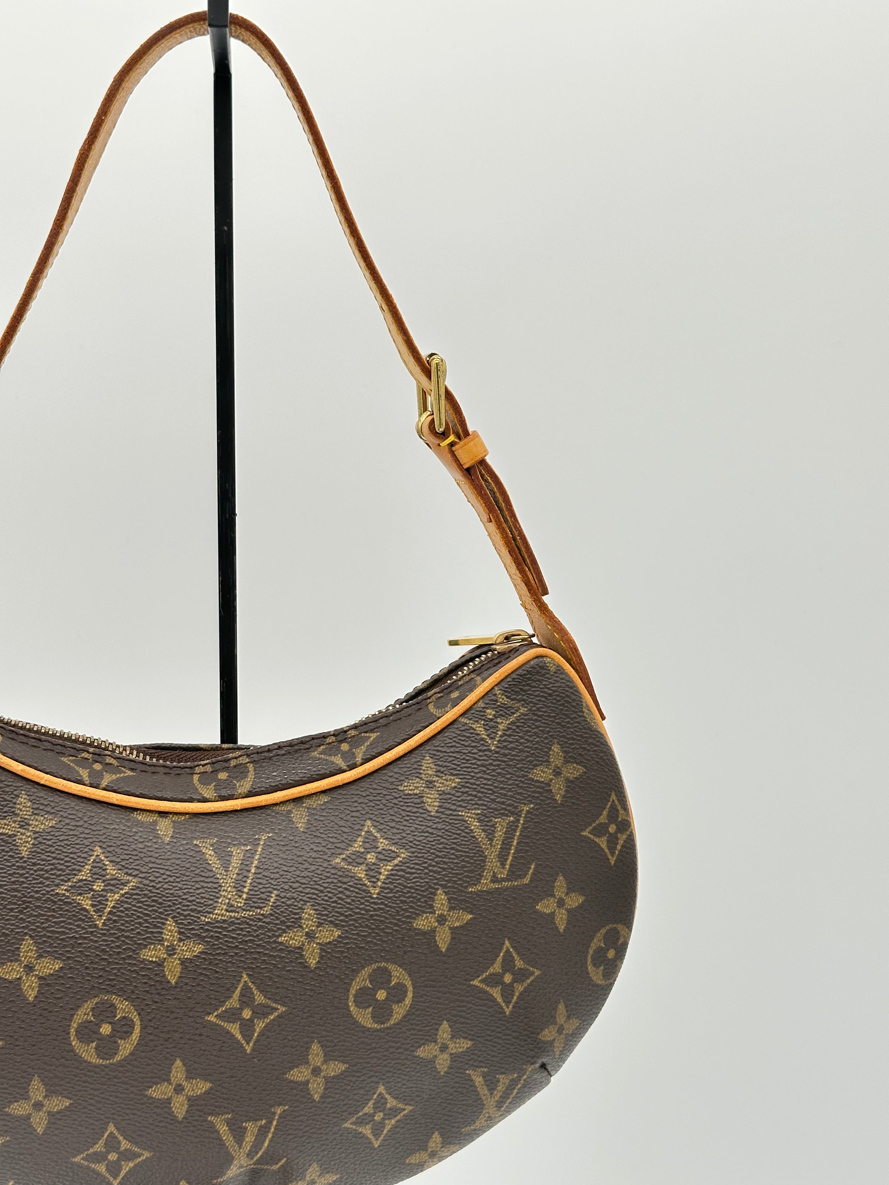 Louis Vuitton Croissant PM