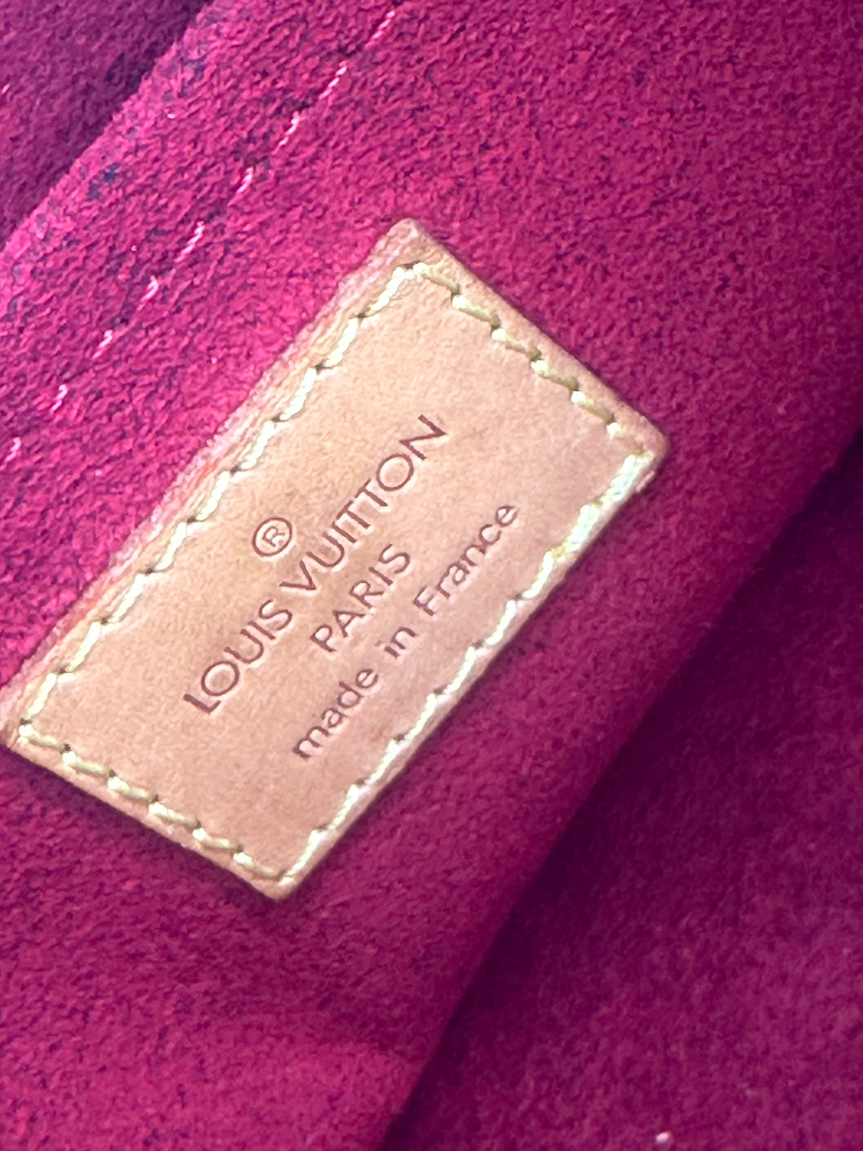 Louis Vuitton Croissant PM