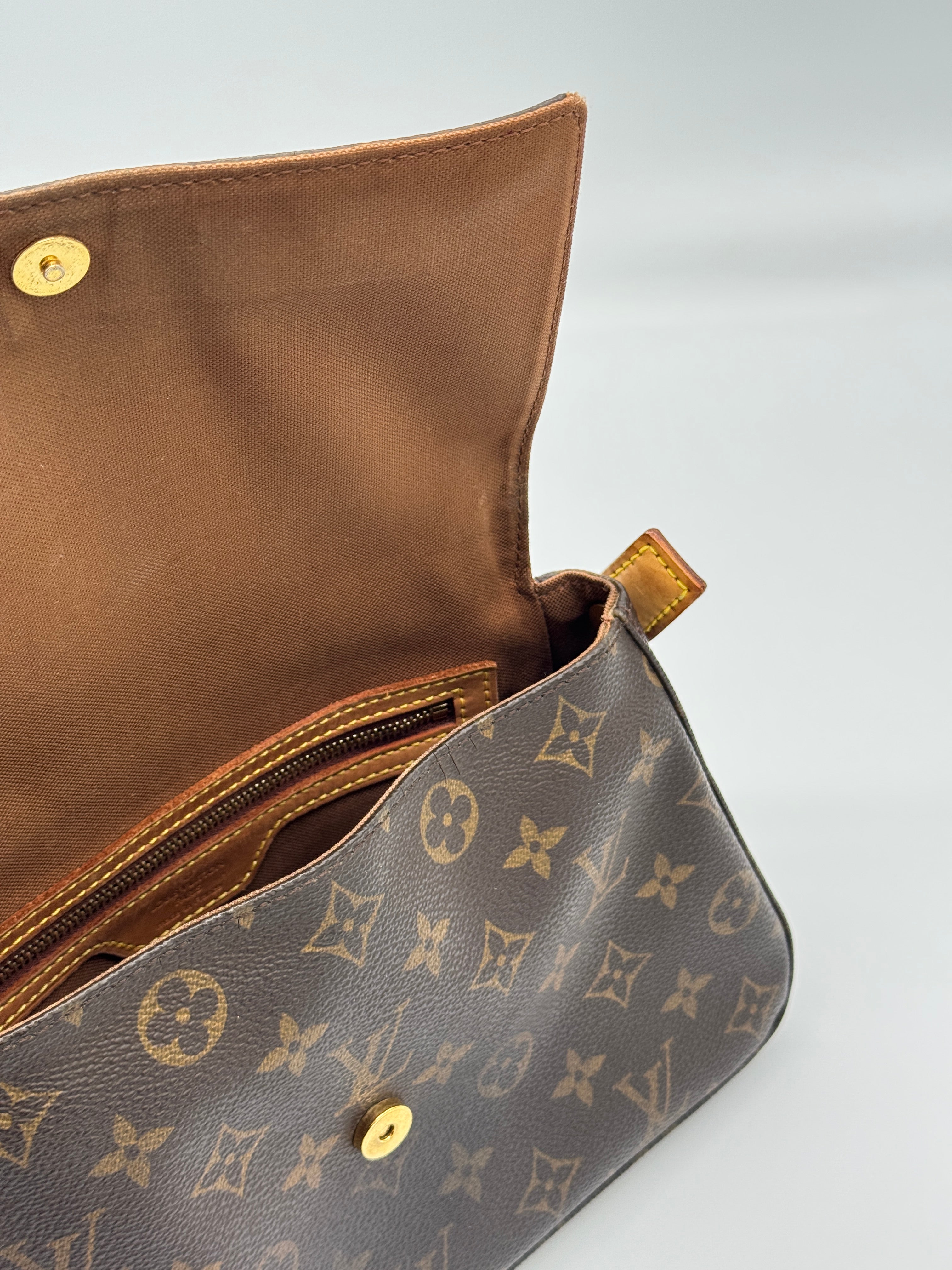Louis Vuitton Mini Looping