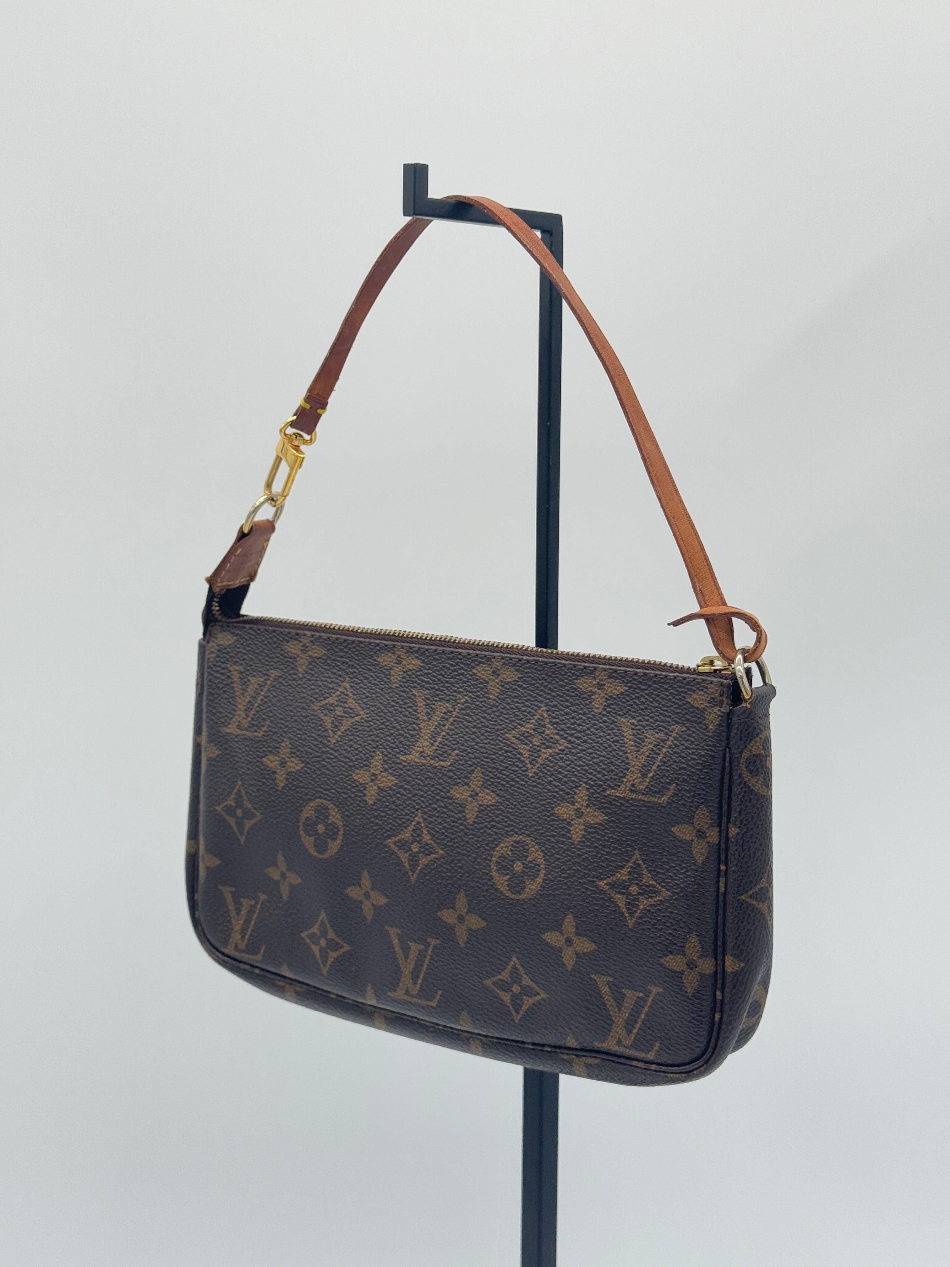 Louis Vuitton Pochette Accessoires