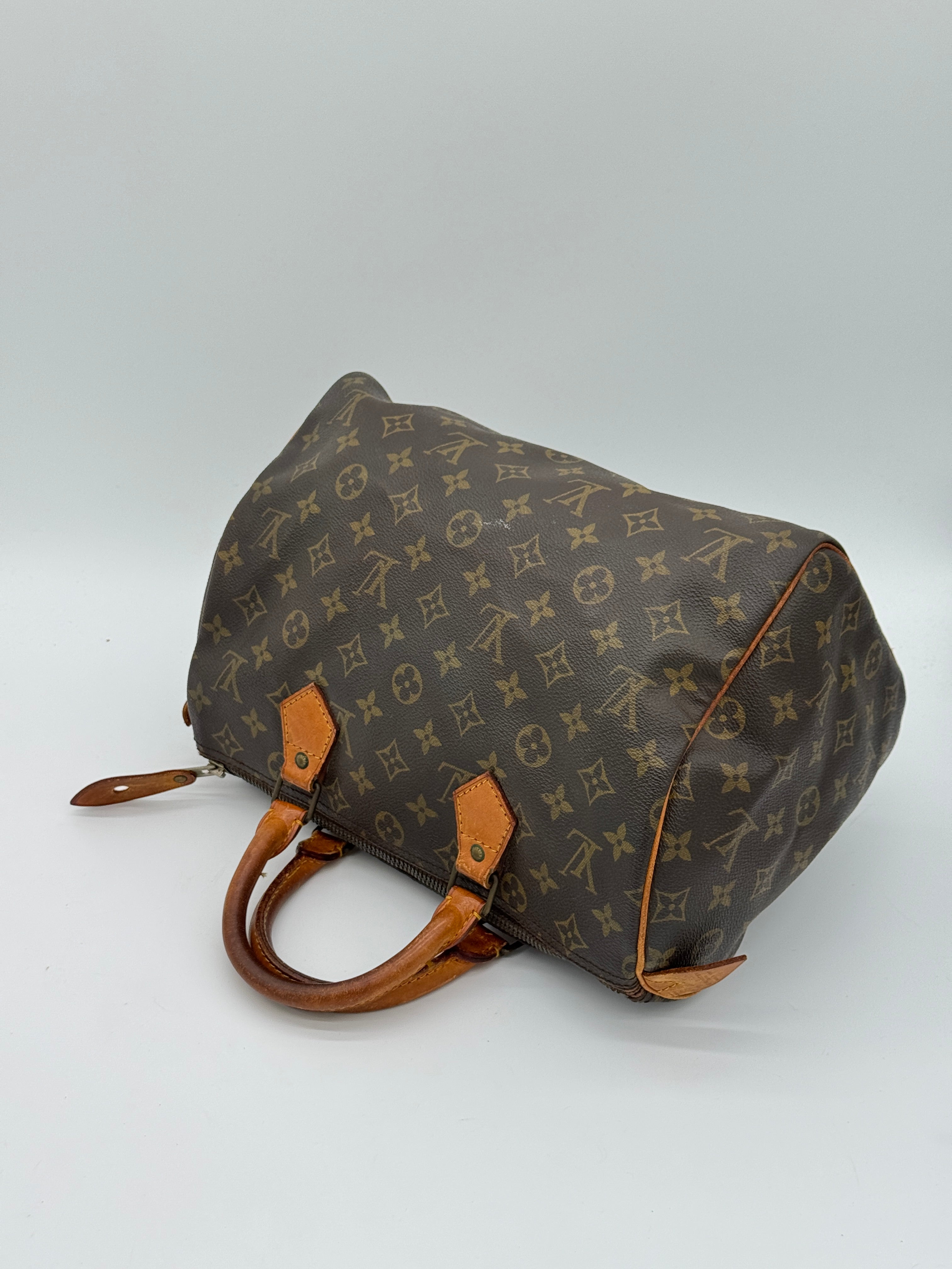 Louis Vuitton Speedy 30