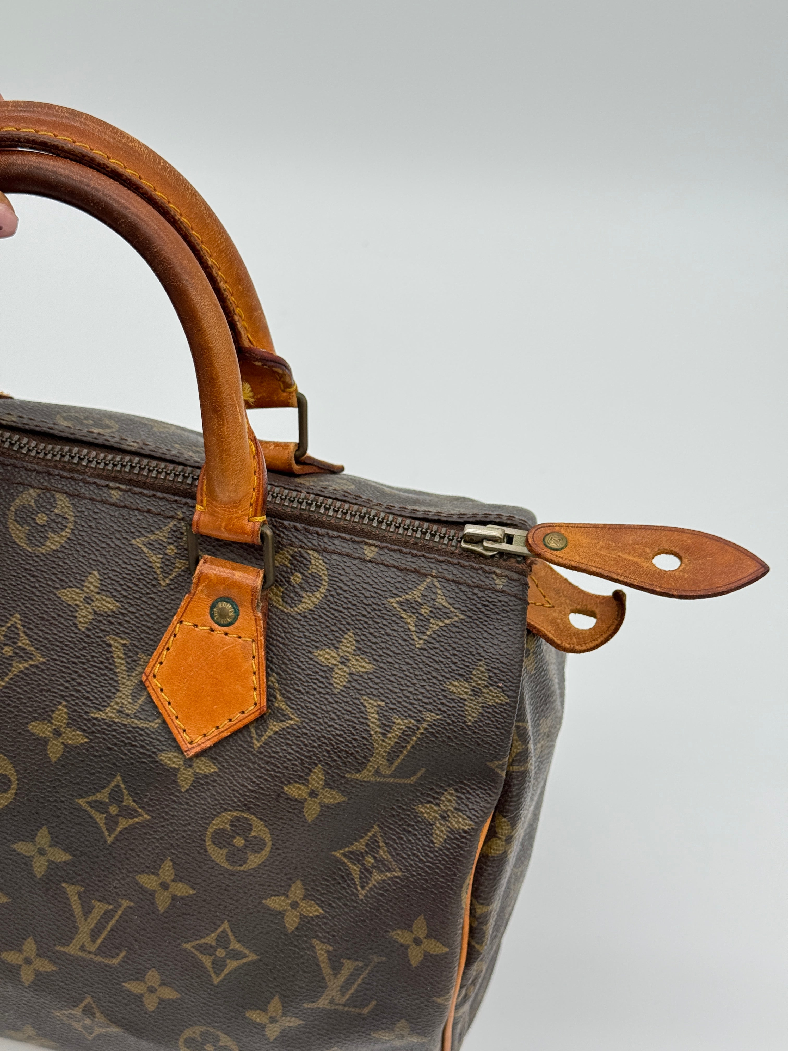 Louis Vuitton Speedy 30
