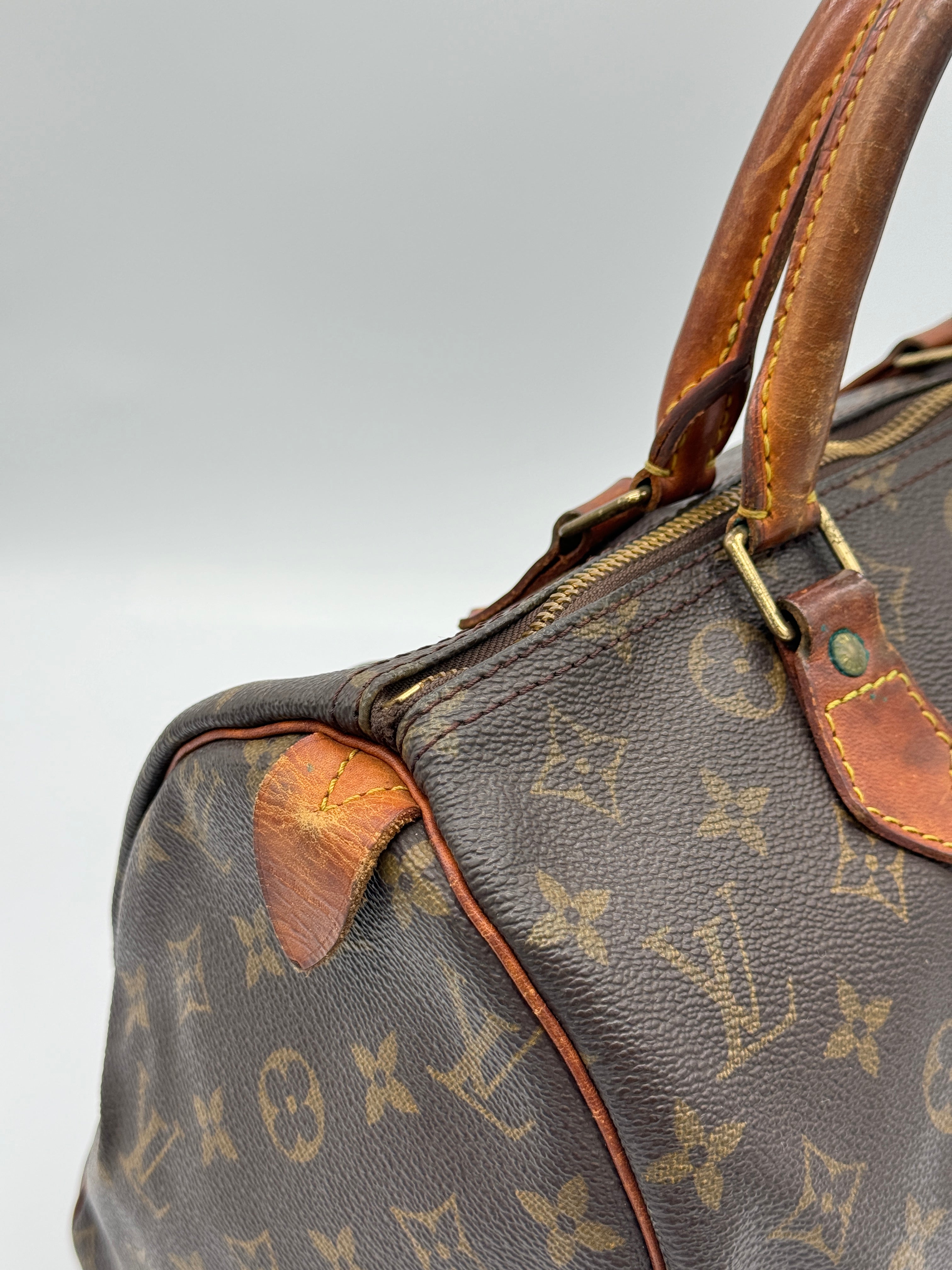 Louis Vuitton Speedy 30