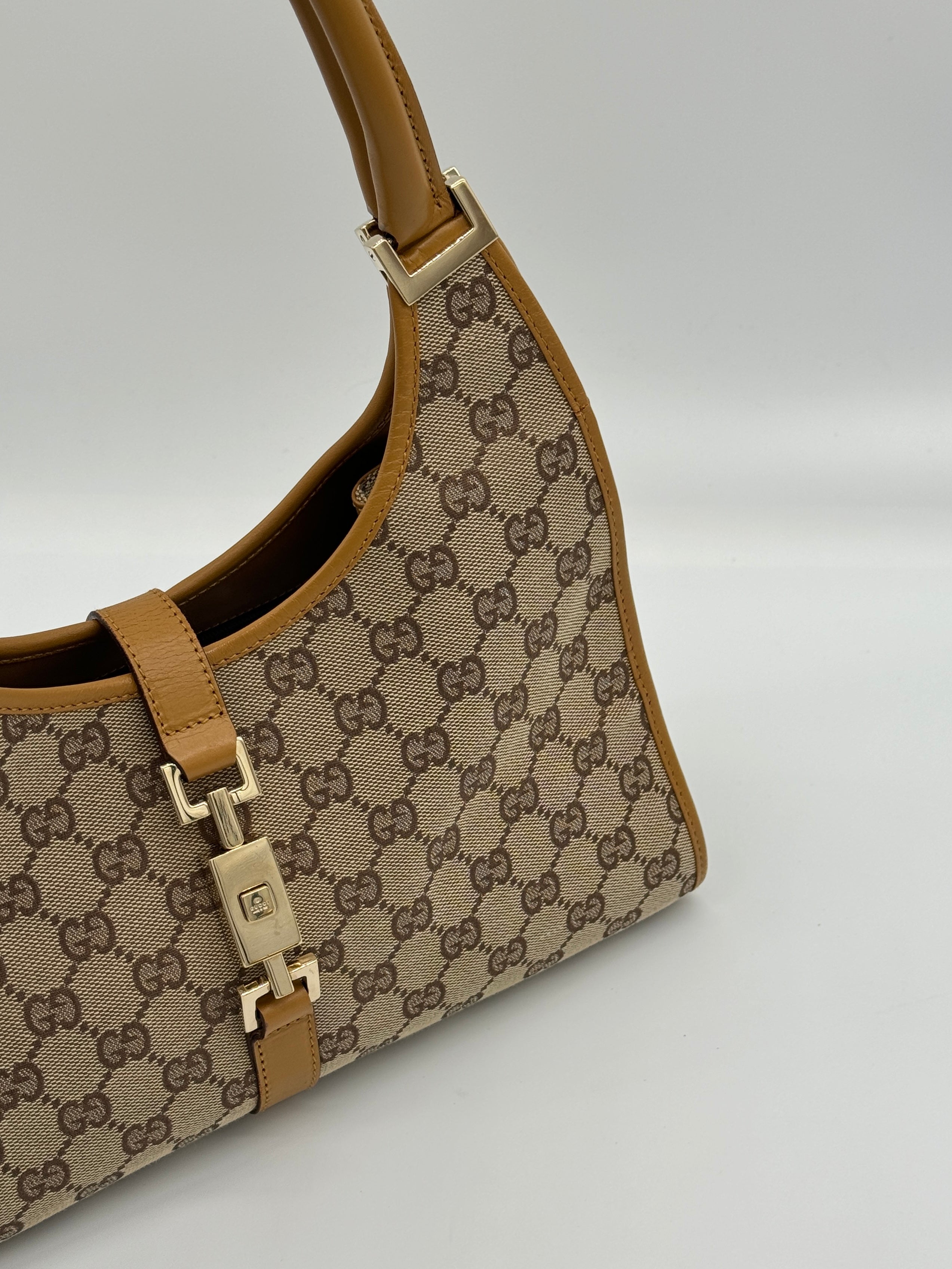 Gucci Jackie Bardot