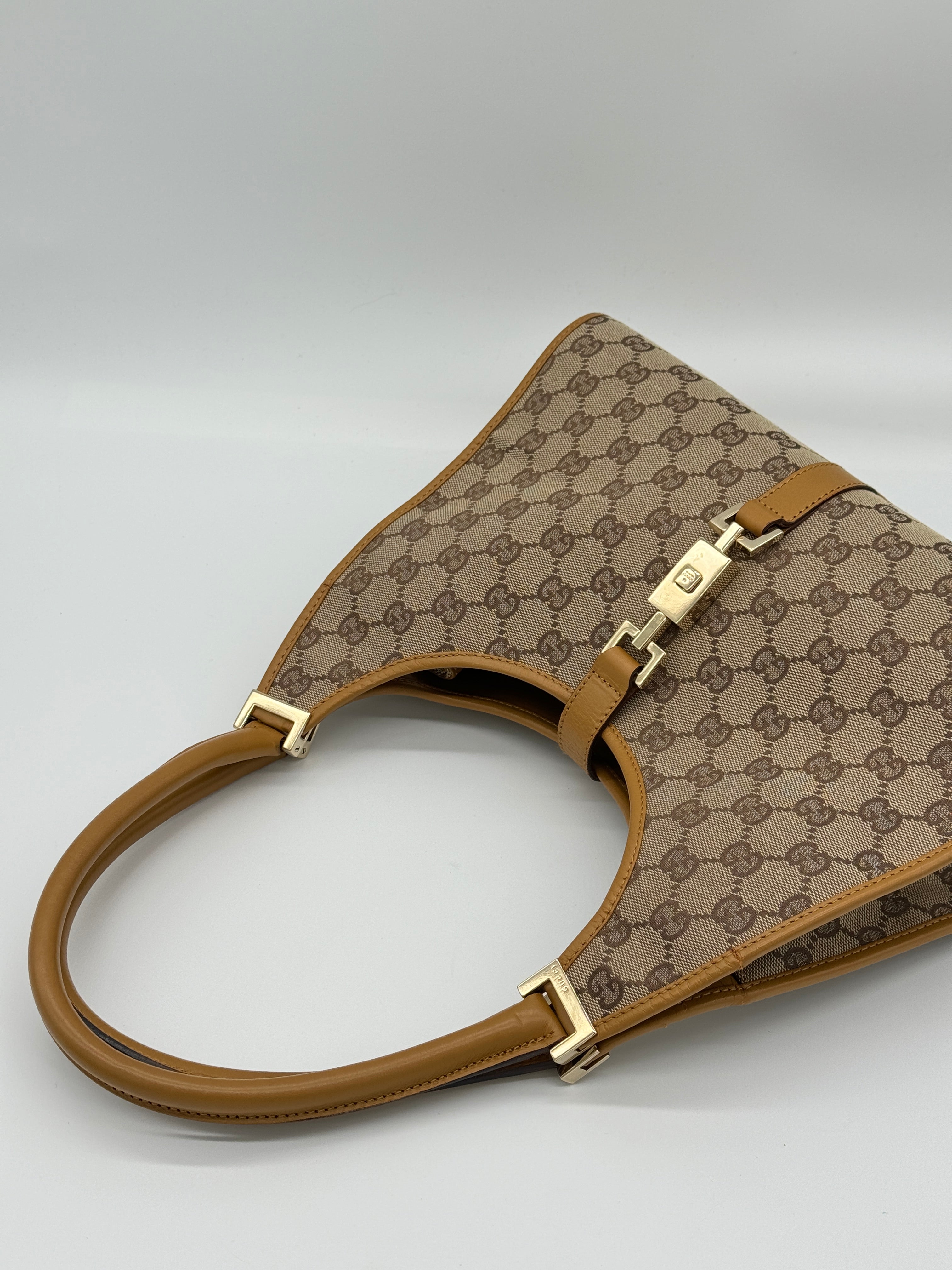 Gucci Jackie Bardot