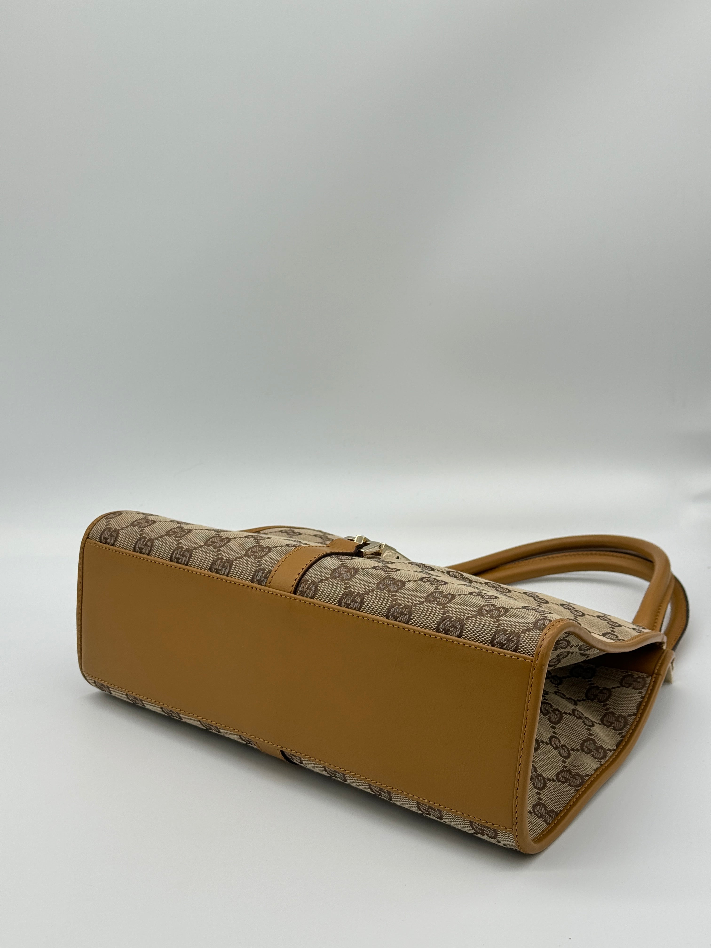 Gucci Jackie Bardot