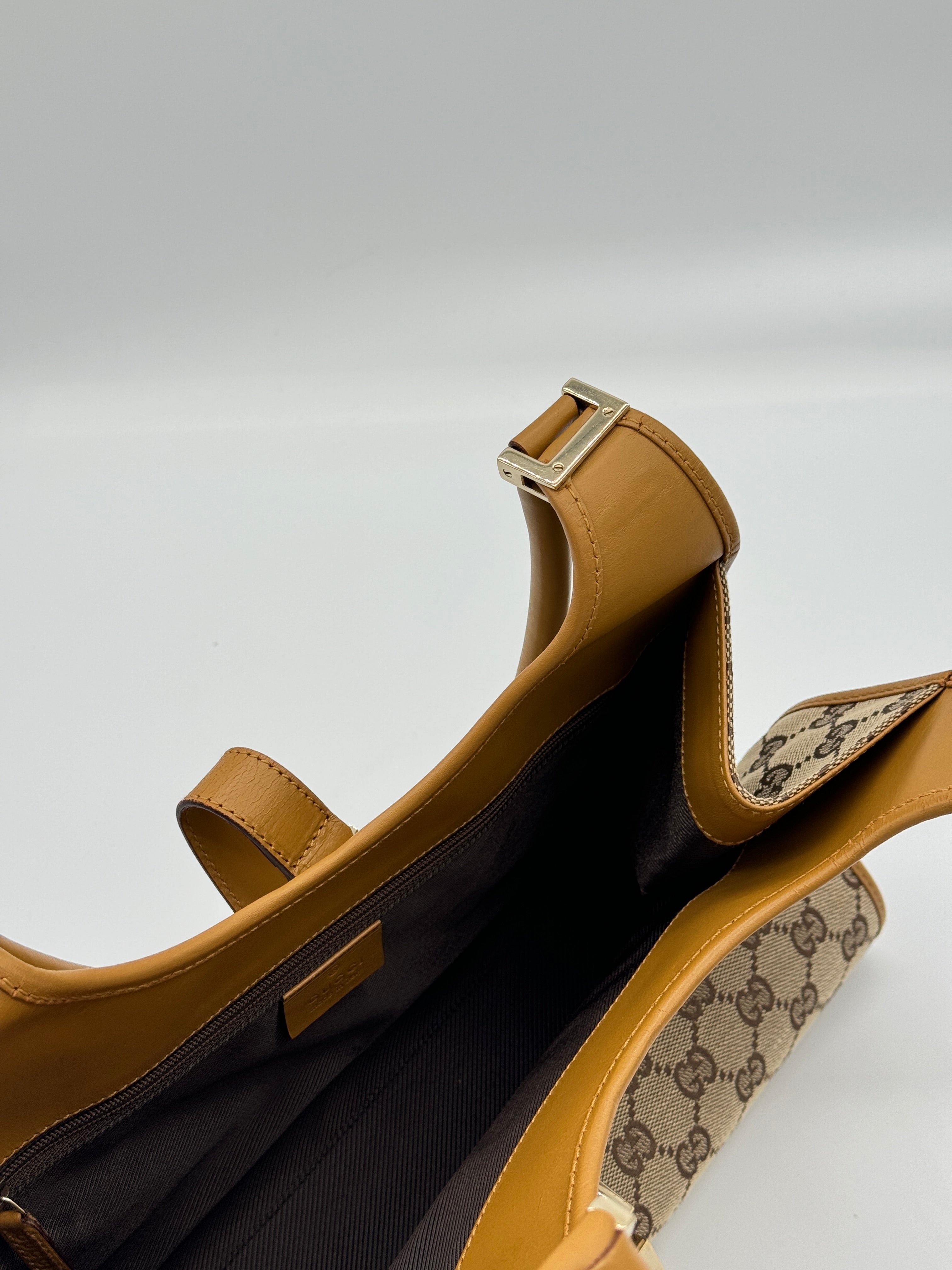 Gucci Jackie Bardot