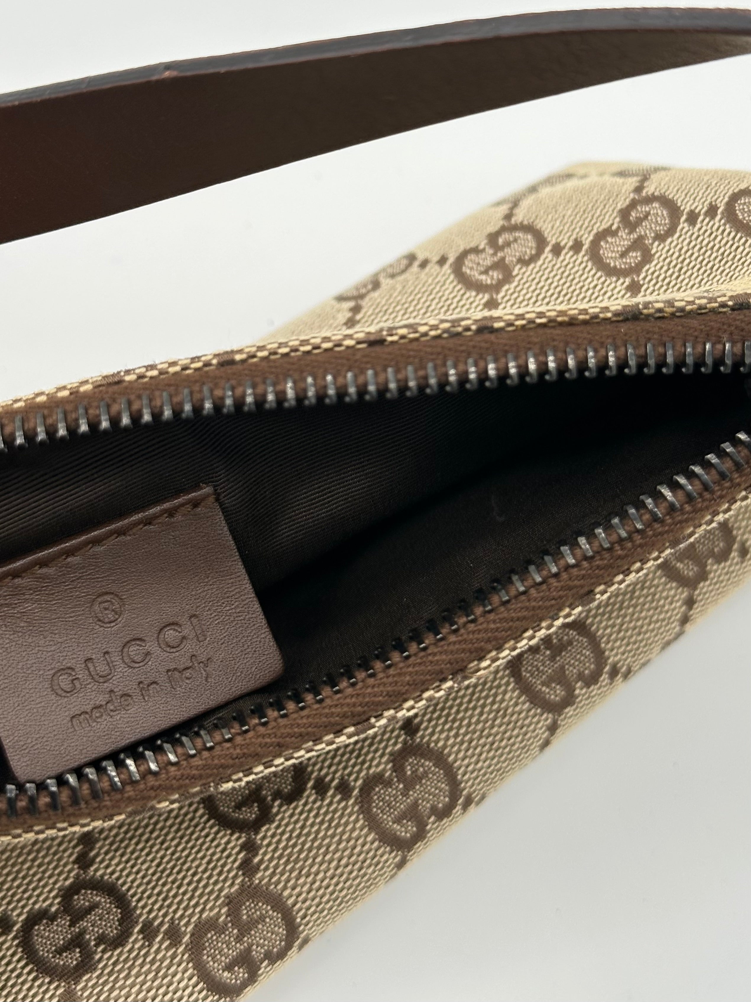 Gucci GG Canvas Pochette