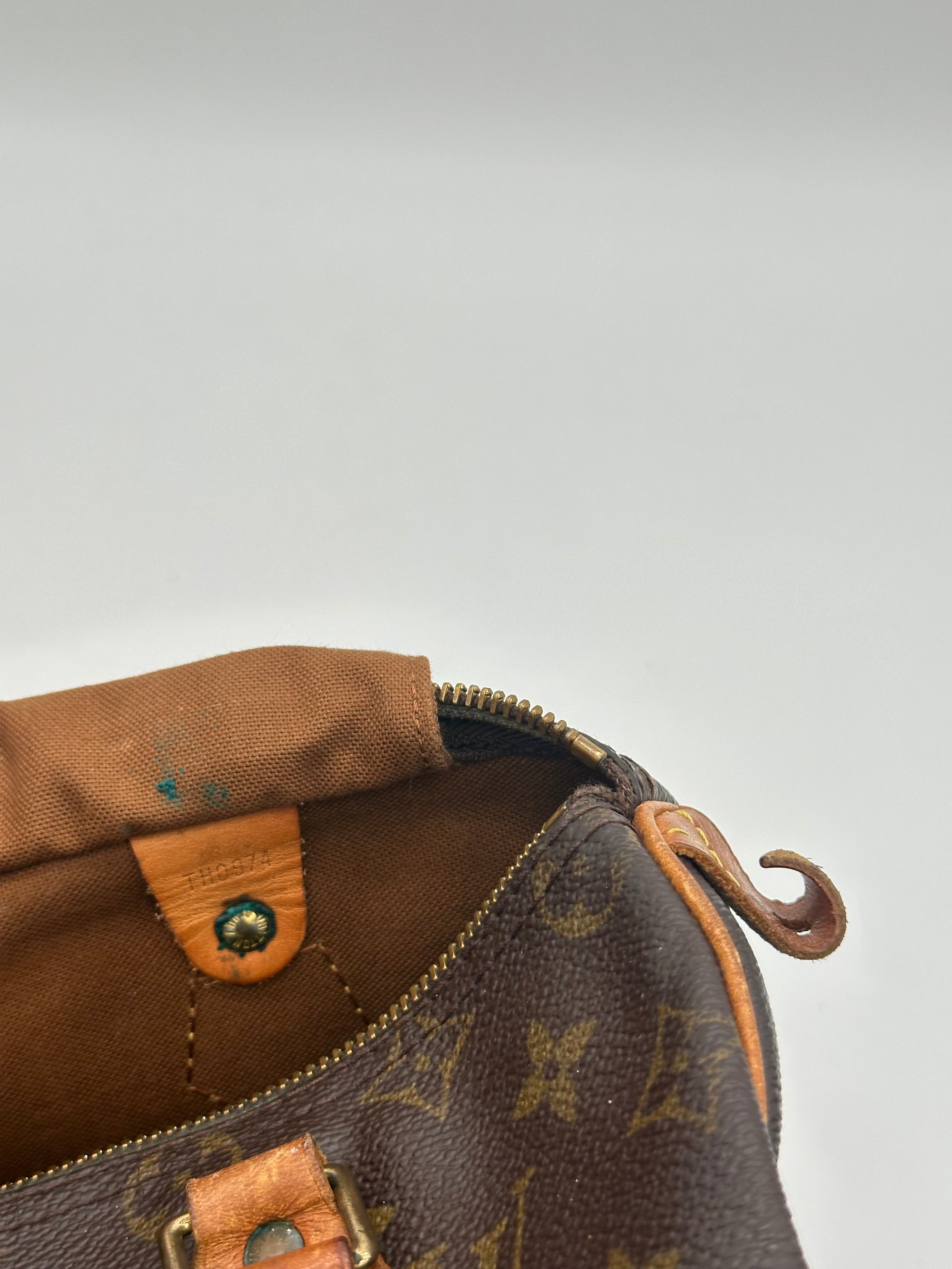 Louis Vuitton Speedy 25