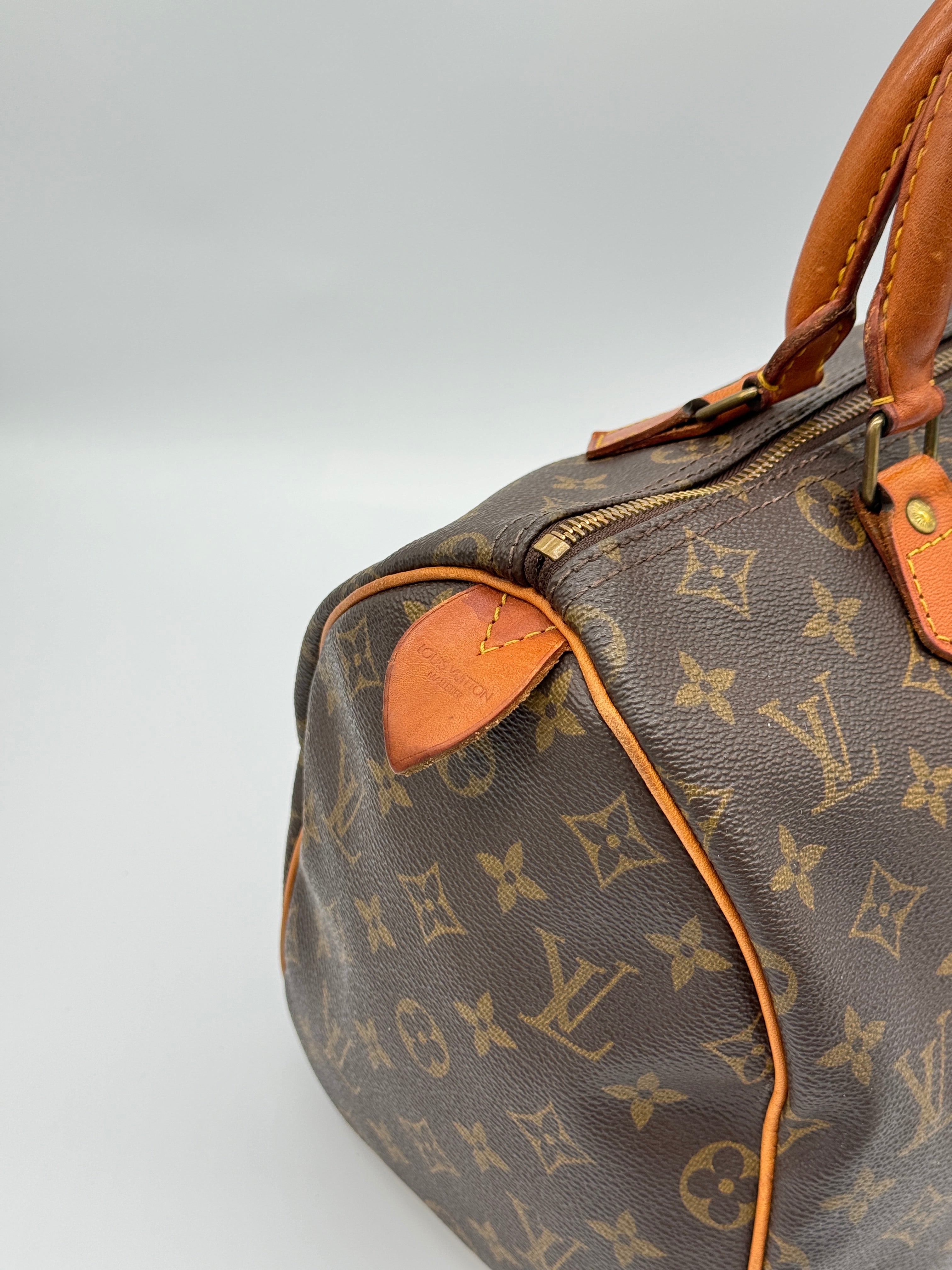 Louis Vuitton Speedy 30