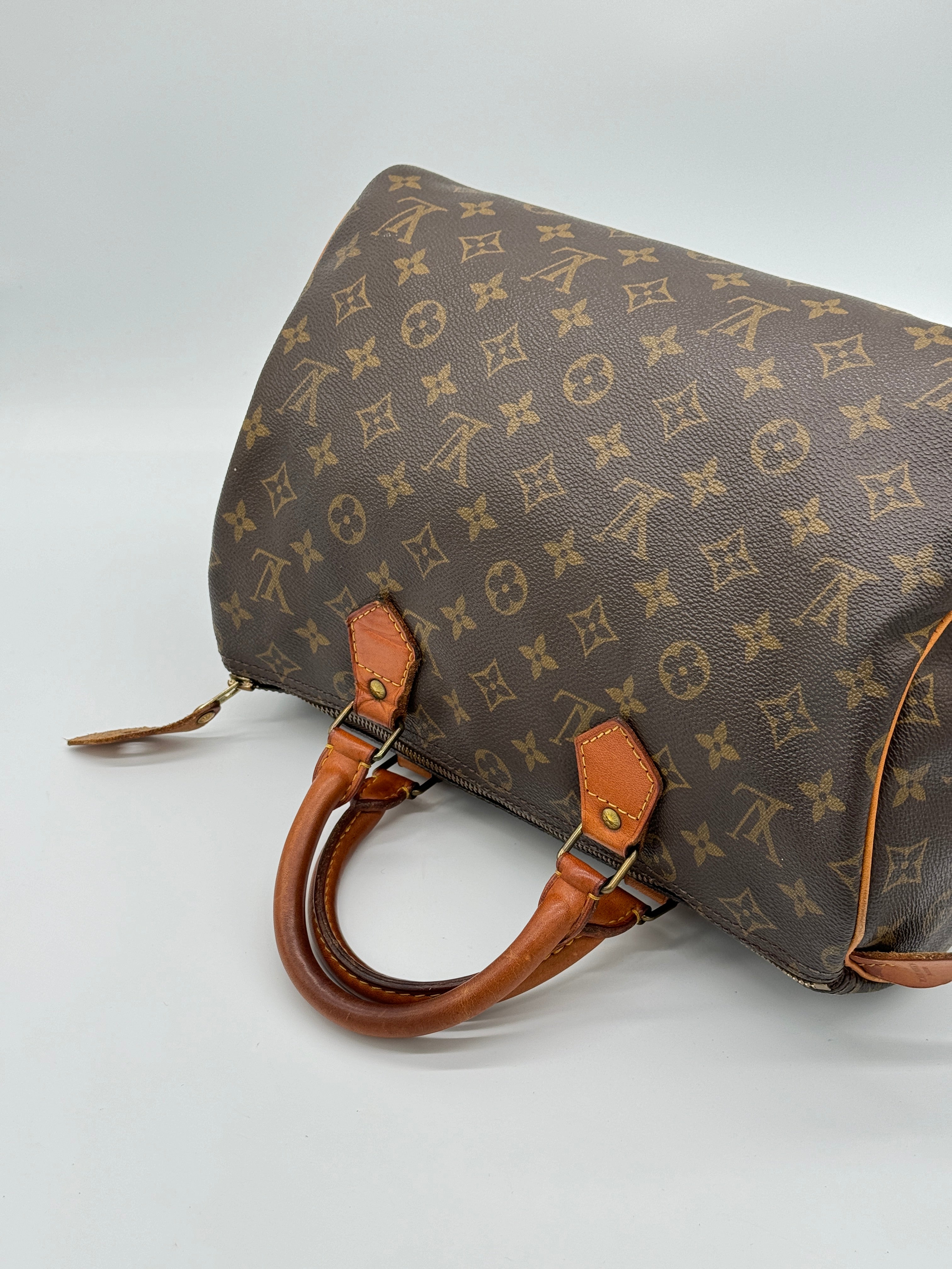 Louis Vuitton Speedy 30