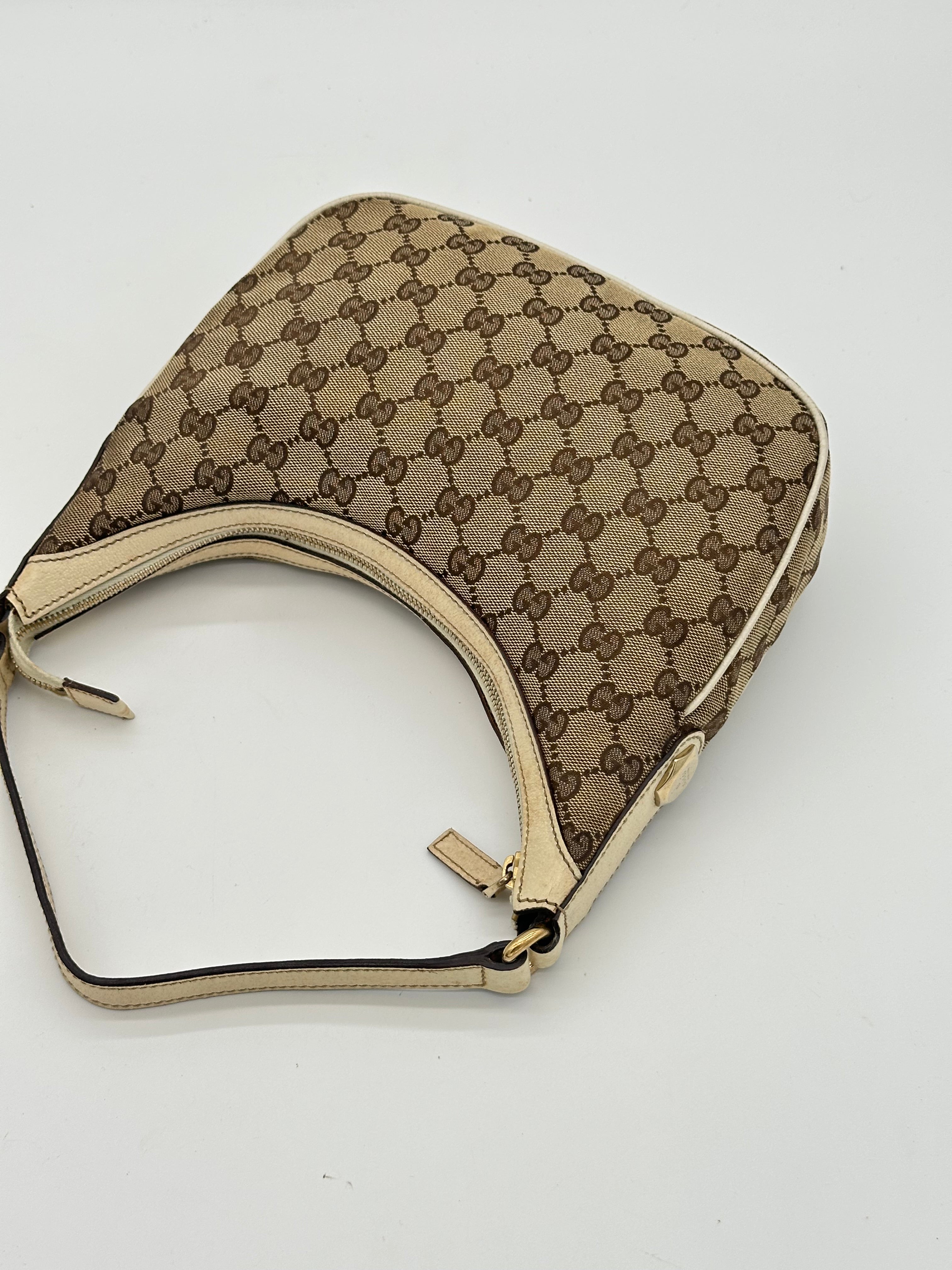 Gucci Small Charmy Hobo