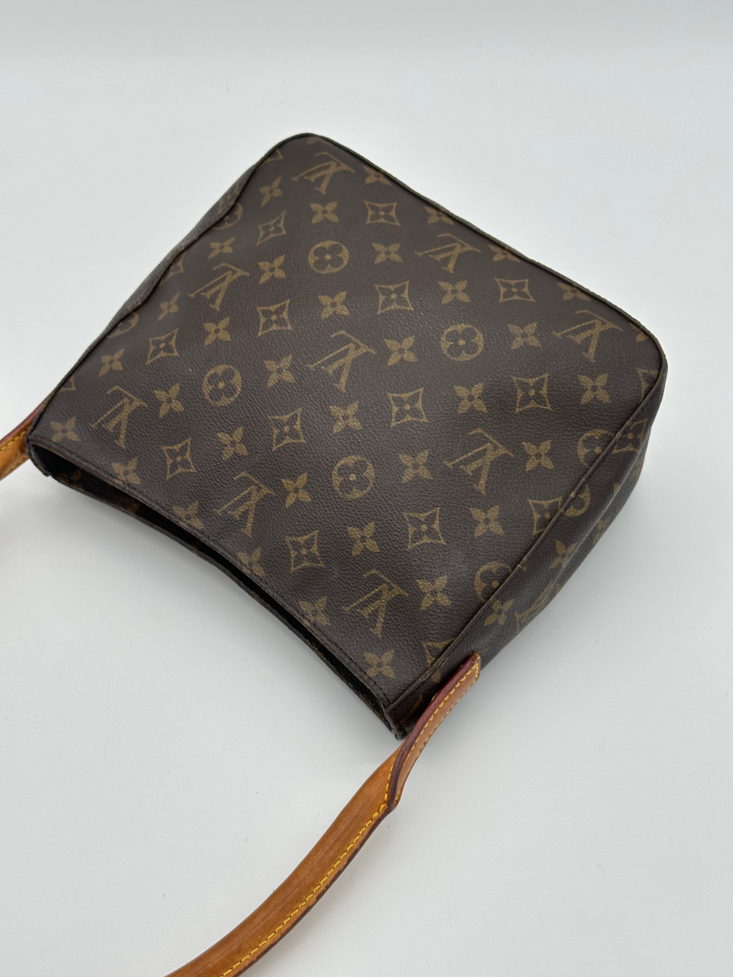 Louis Vuitton Looping MM
