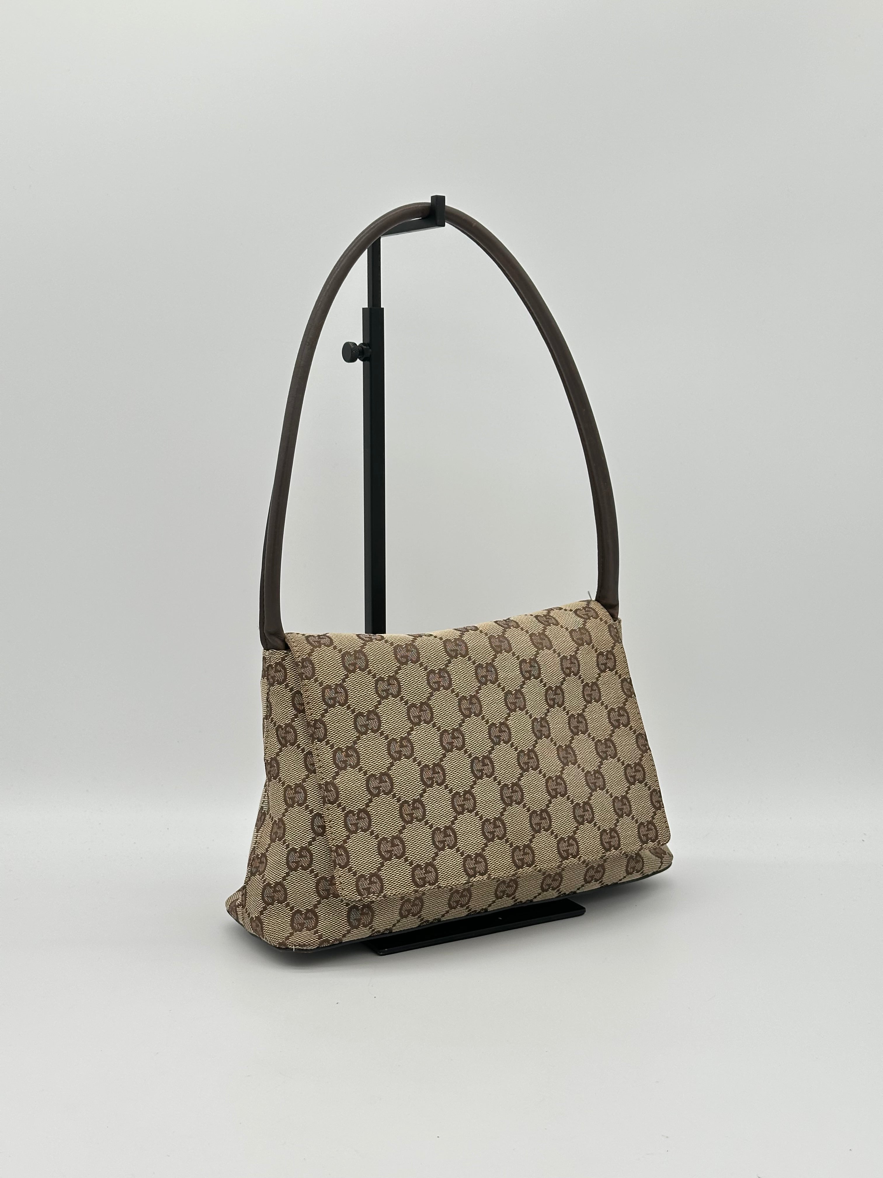 Gucci Canvas Looping