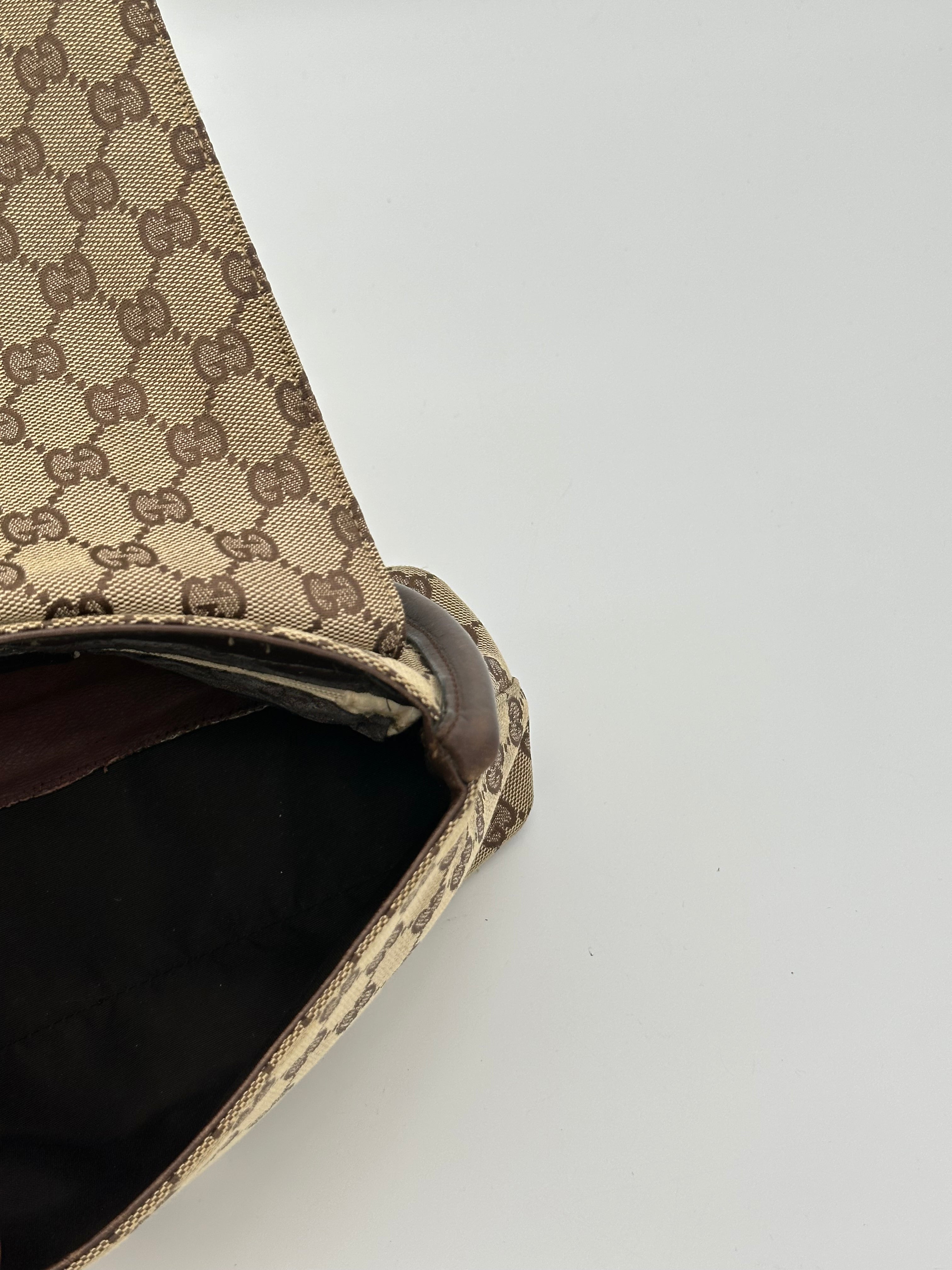 Gucci Canvas Looping