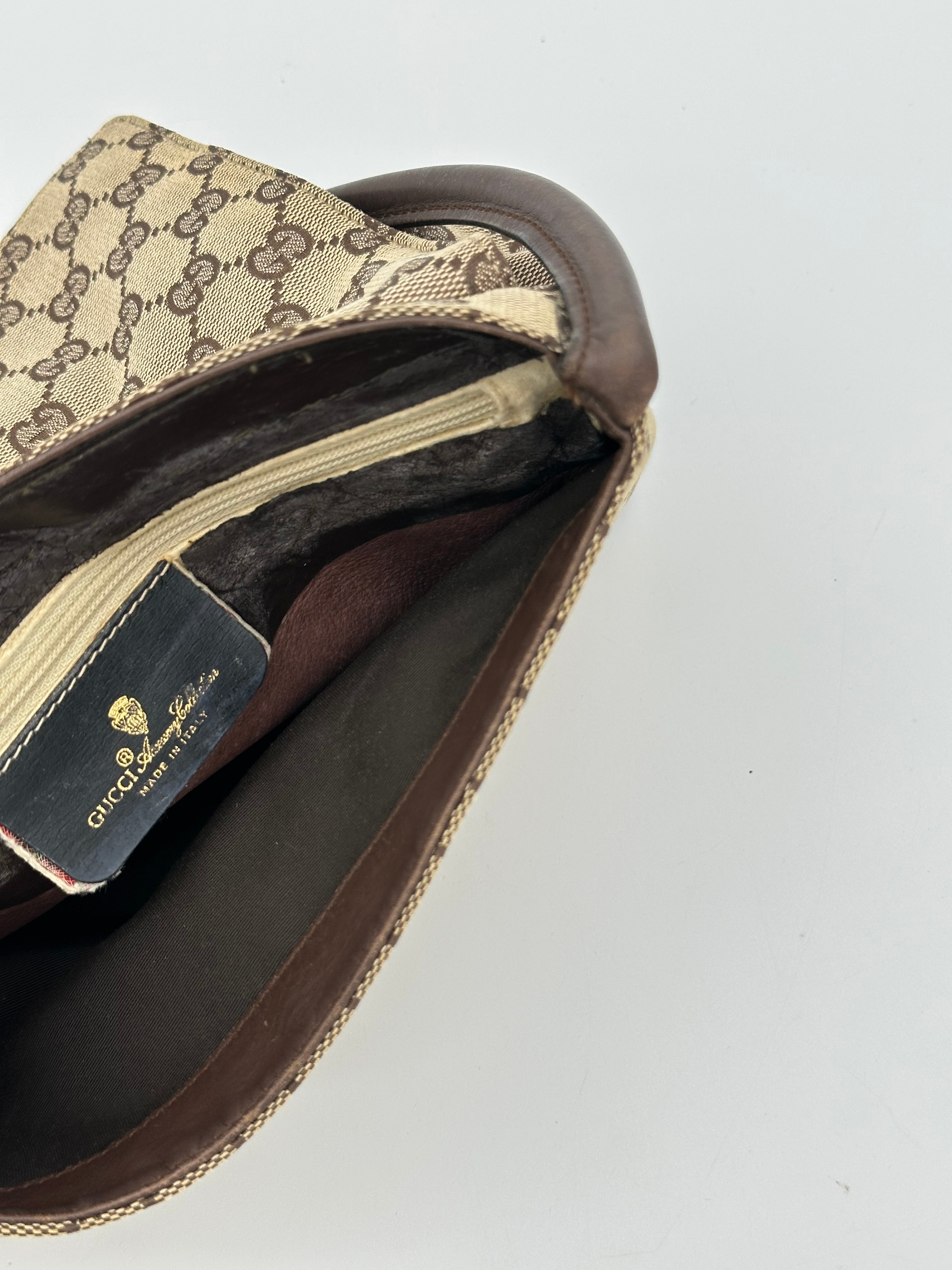 Gucci Canvas Looping