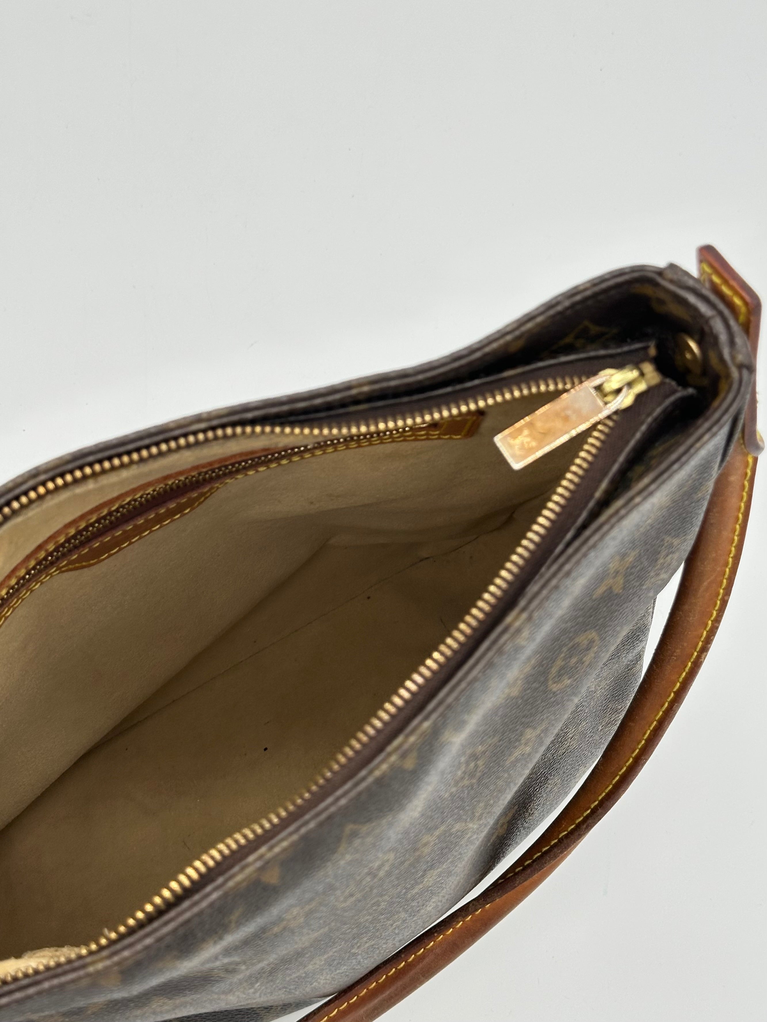 Louis Vuitton Looping GM