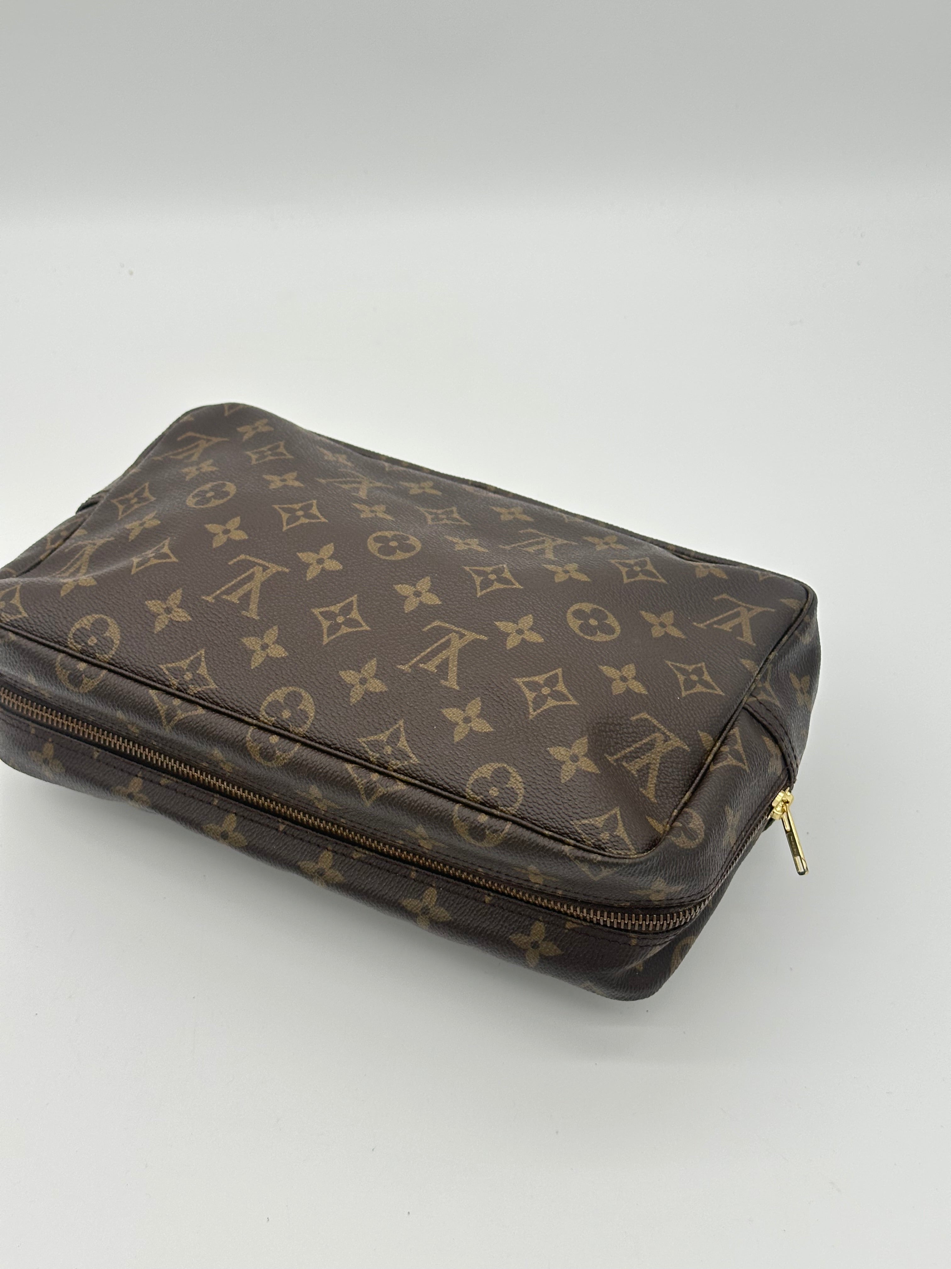 Louis Vuitton Trousse 28
