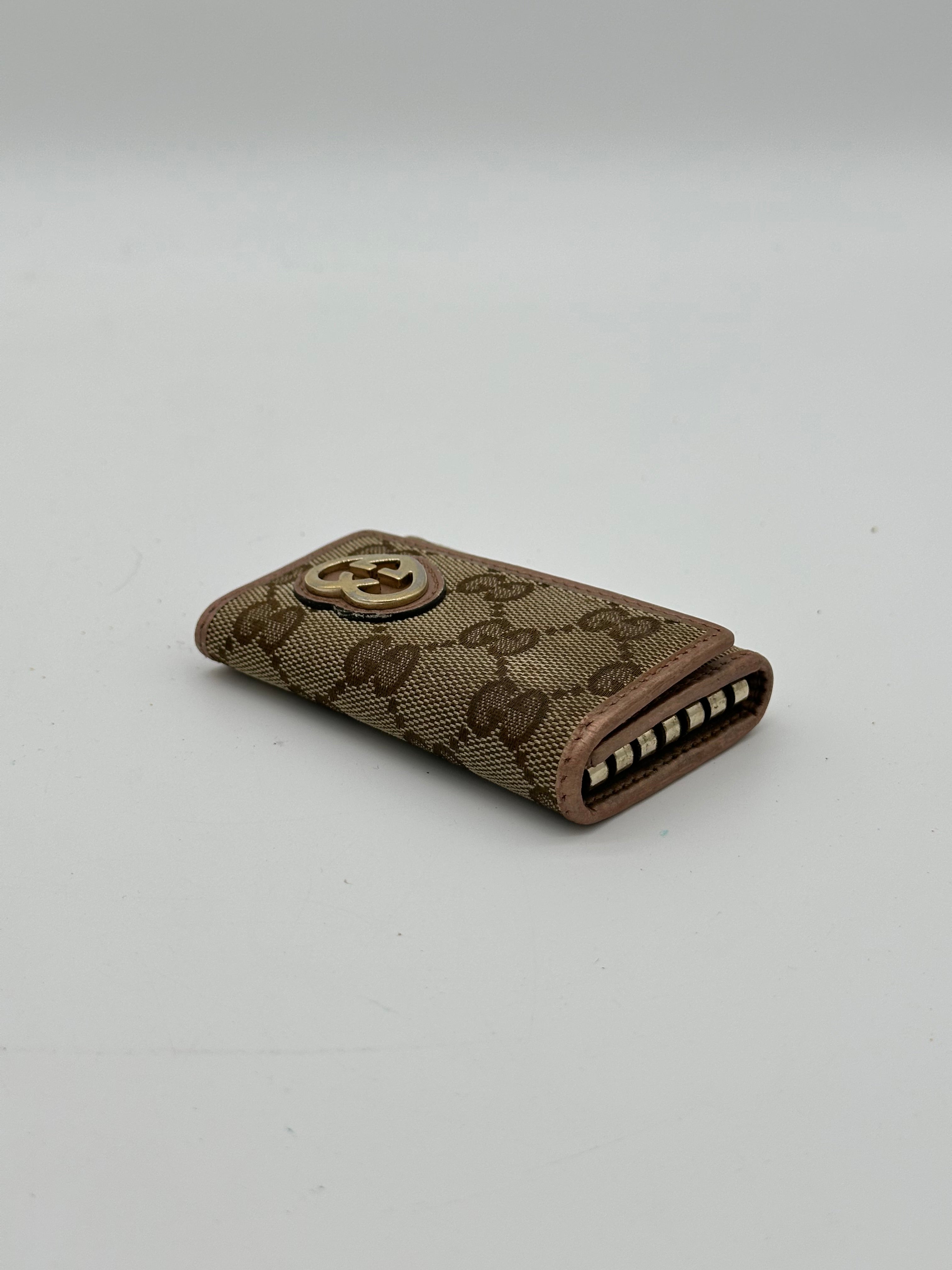 Gucci Lovely Heart Keyholder