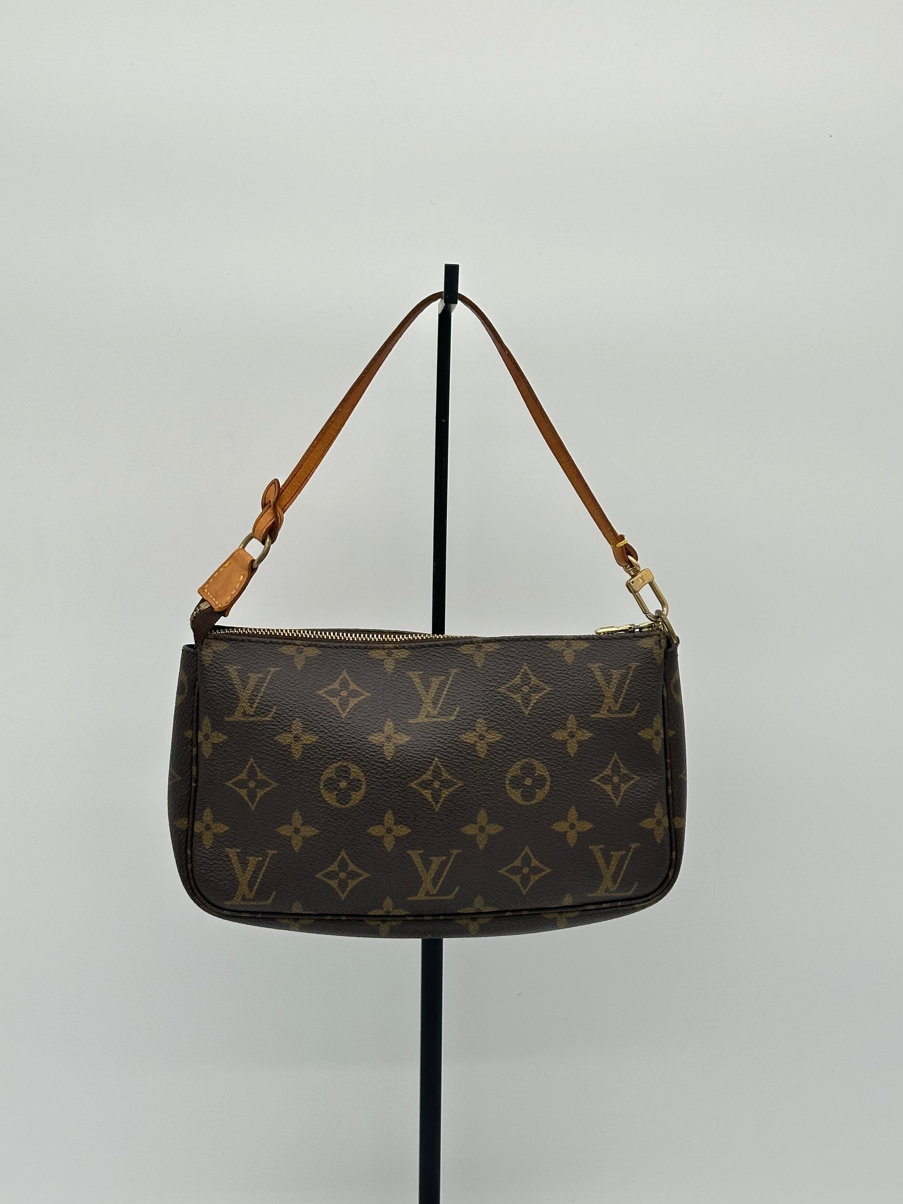 Louis Vuitton Pochette Accessoires