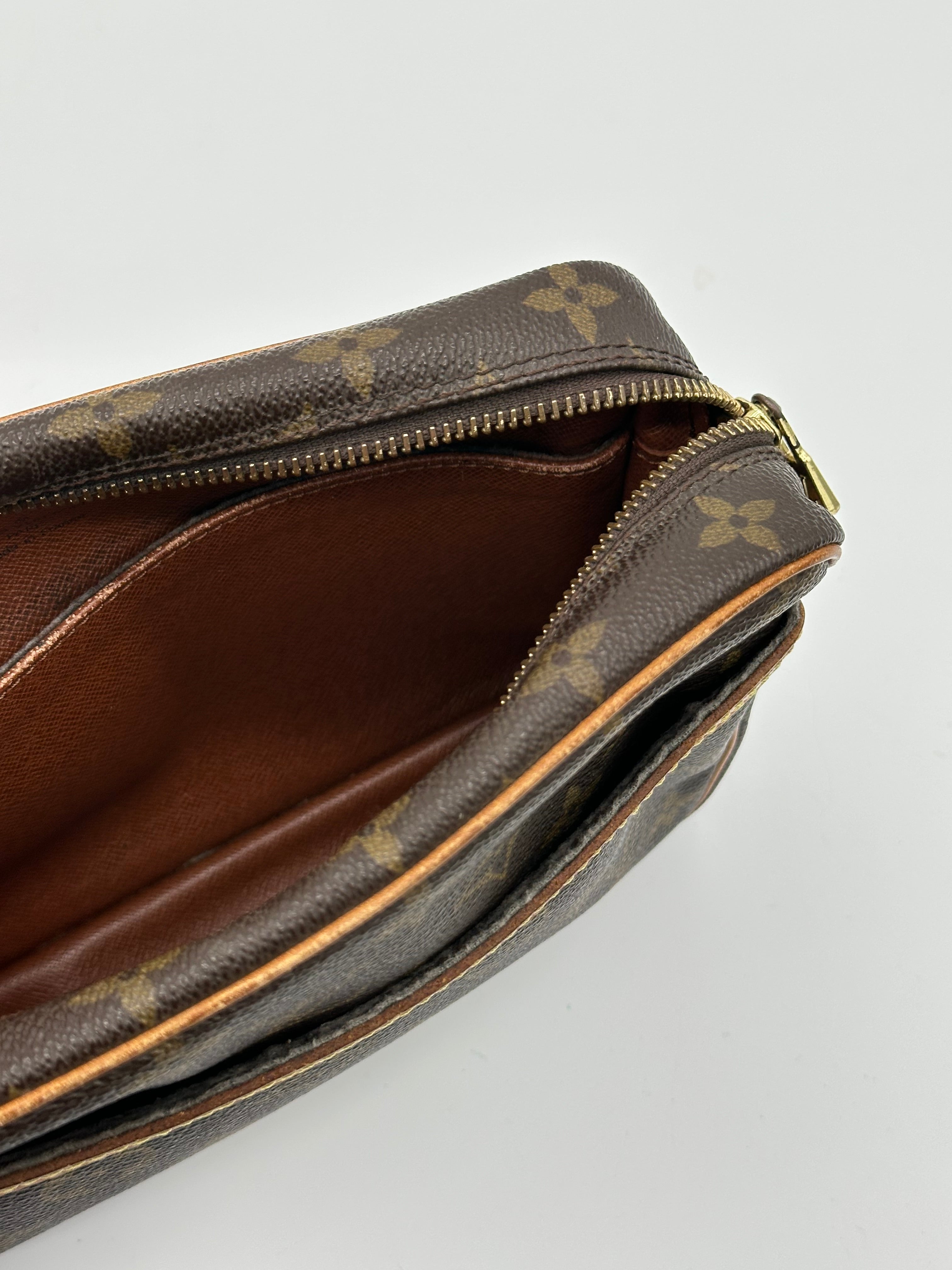 Louis Vuitton Compiegne 23
