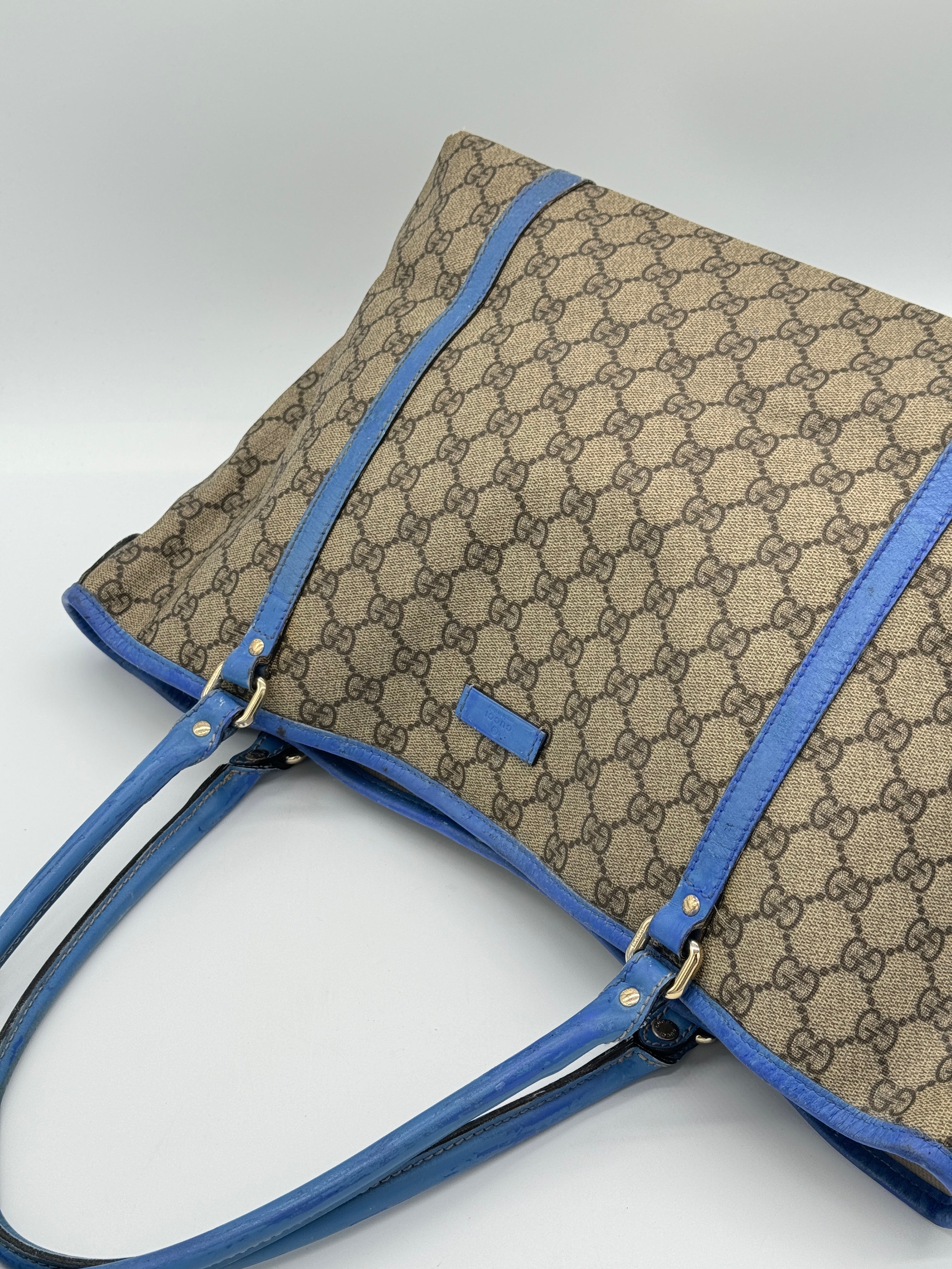 Gucci Supreme Tote