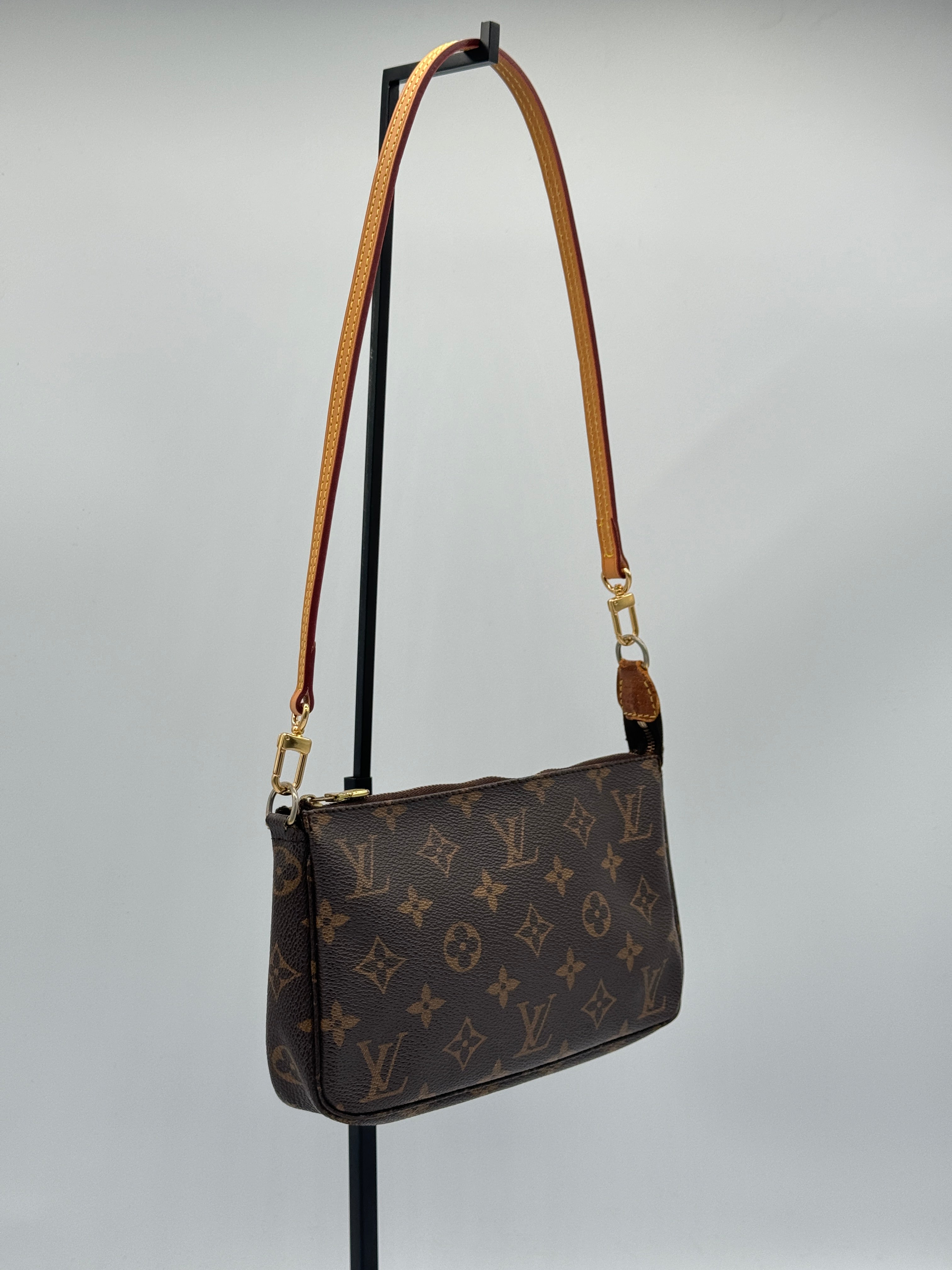 Louis Vuitton Pochette Accessoires