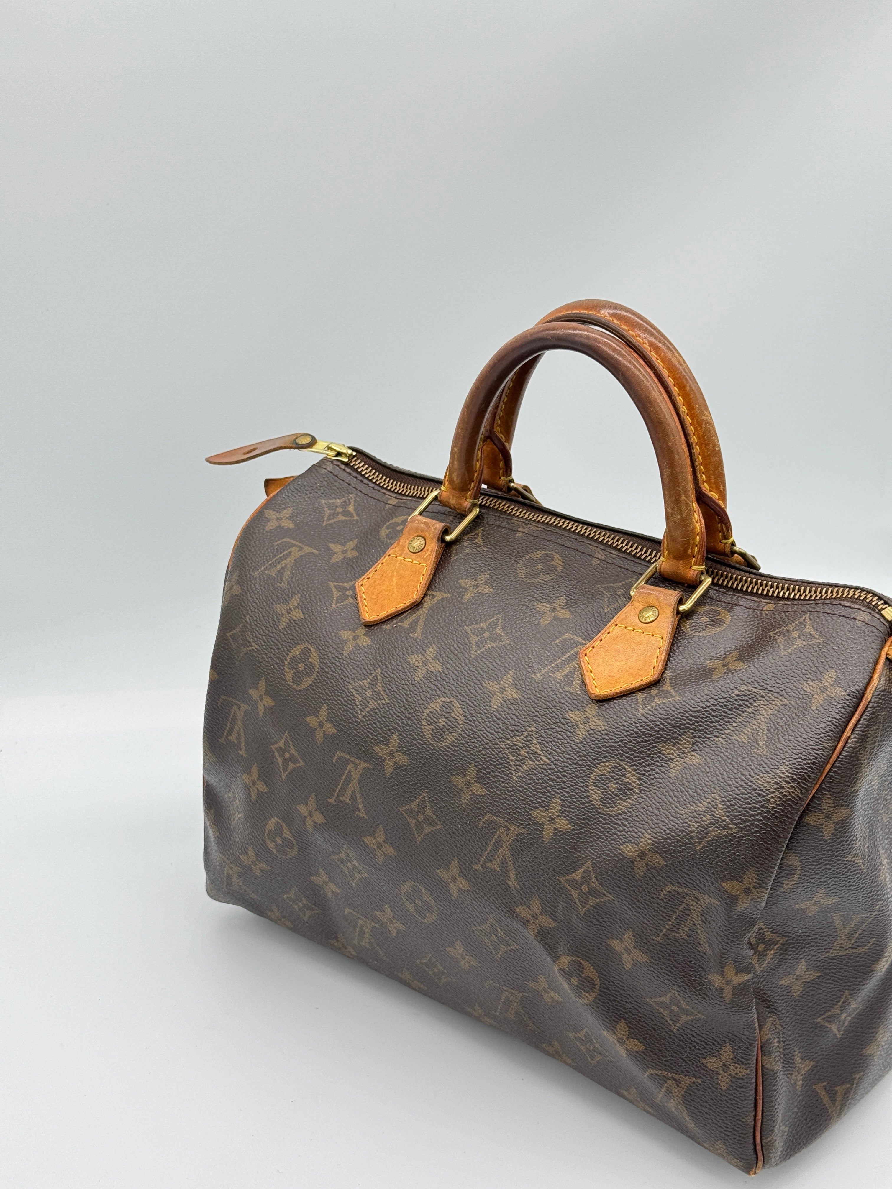 Louis Vuitton Speedy 30