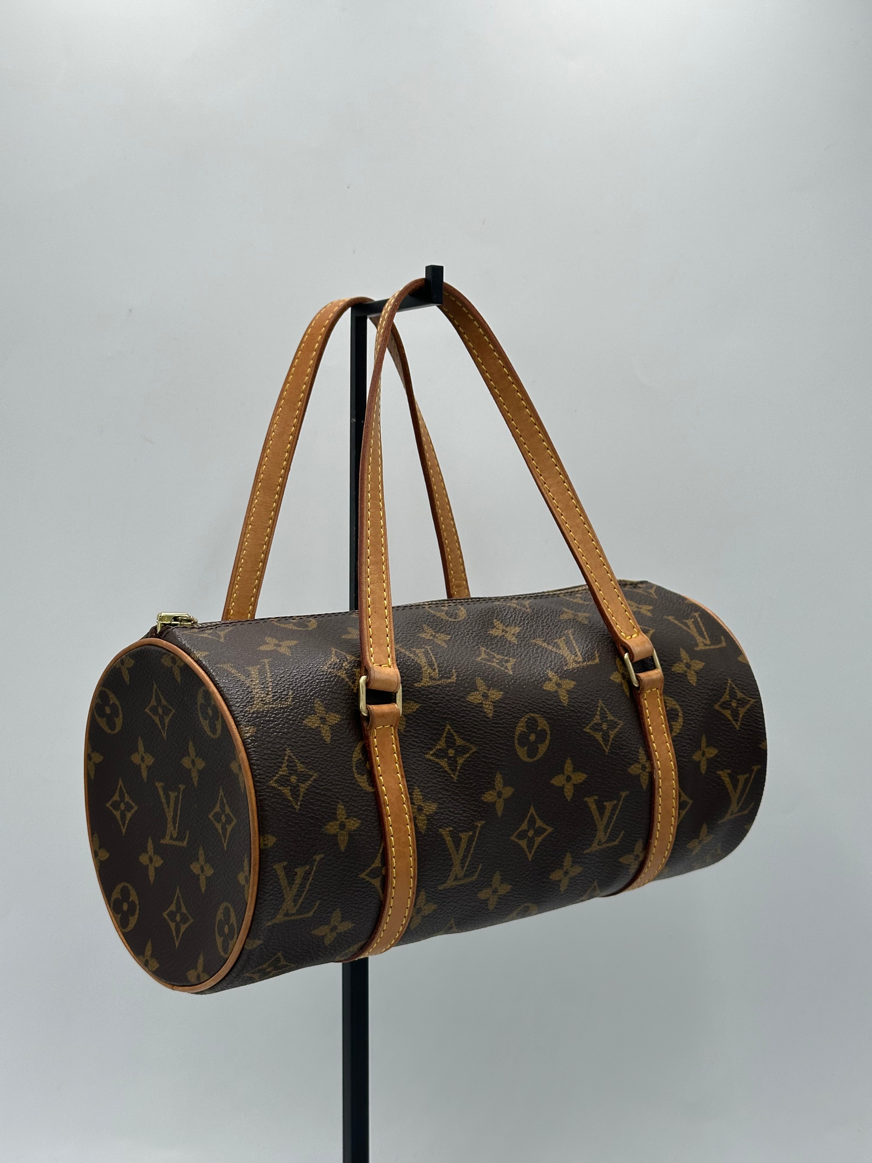 Louis Vuitton Papillon 26