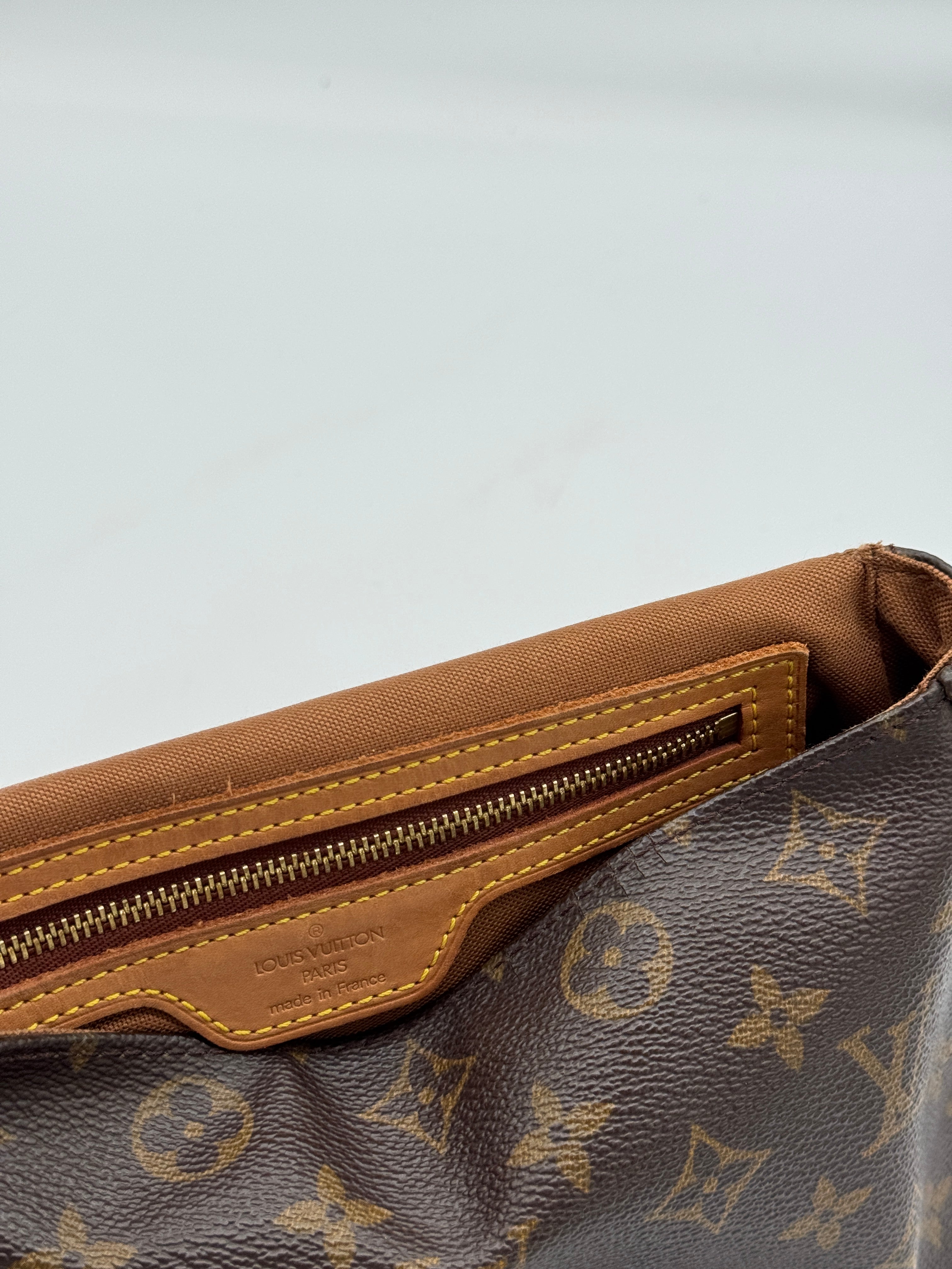 Louis Vuitton Mini Looping