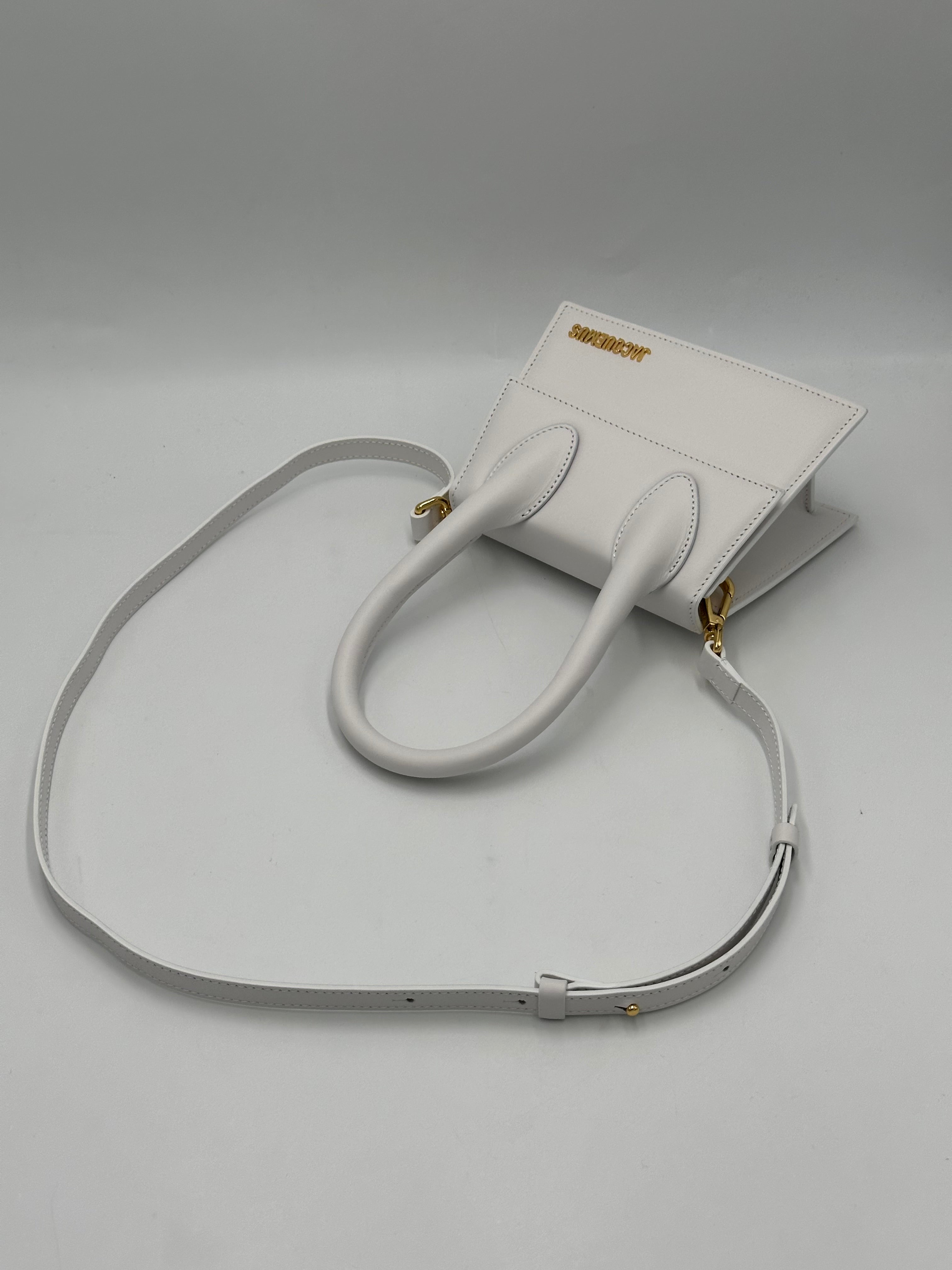 Jacquemus Le Chiquito Moyen