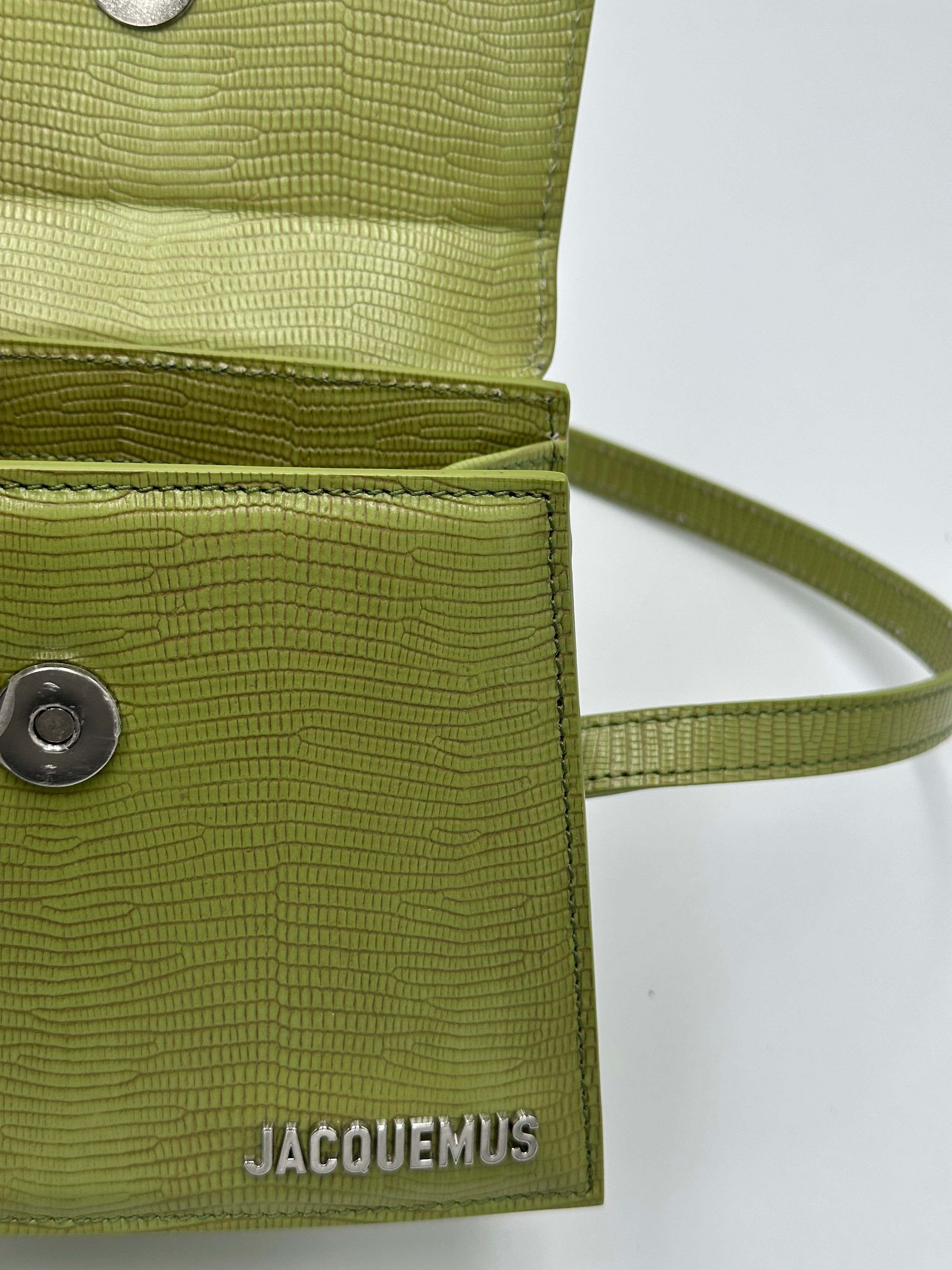 Jacquemus Le Chiquito Moyen