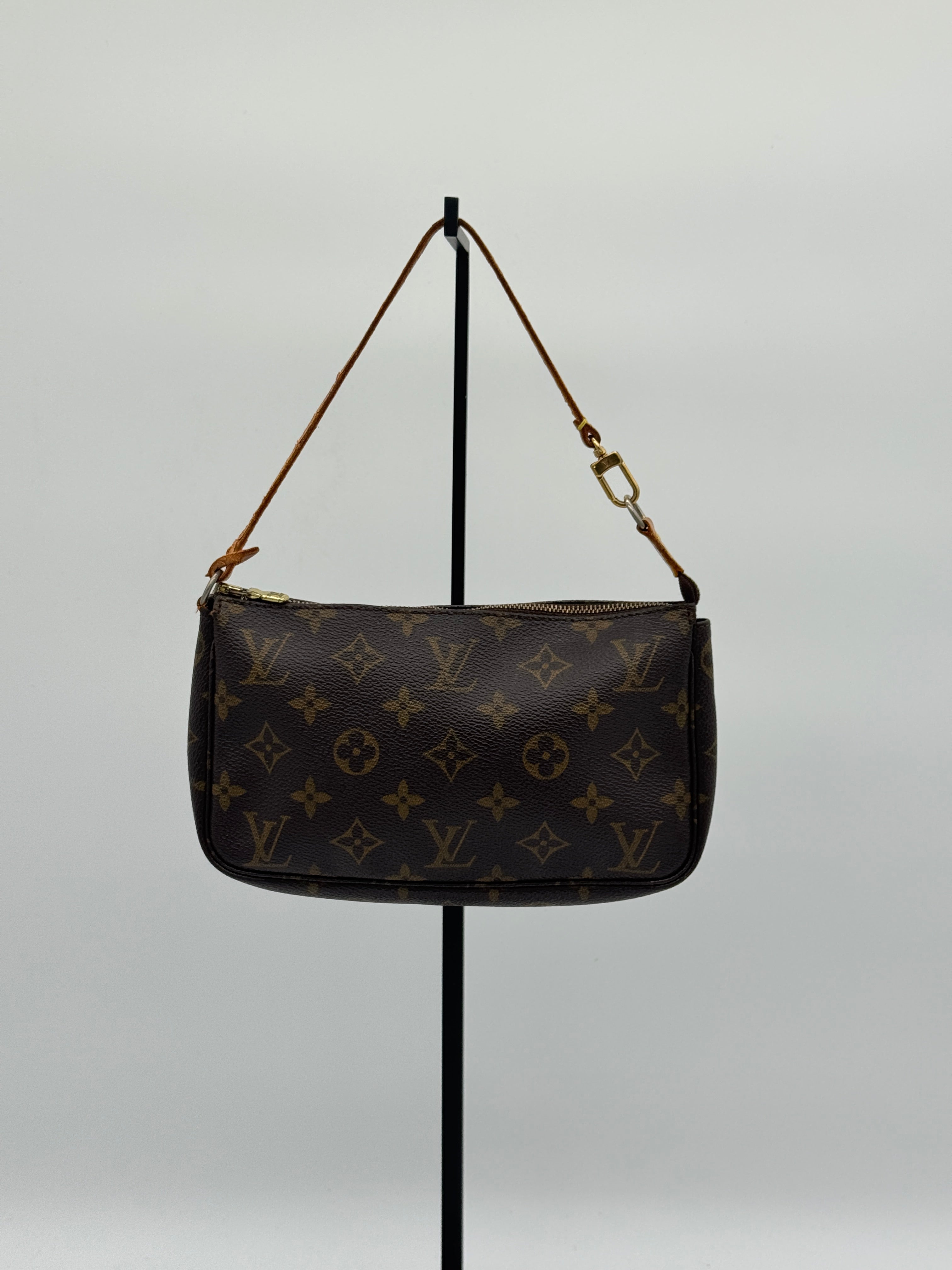 Louis Vuitton Pochette Accessoires