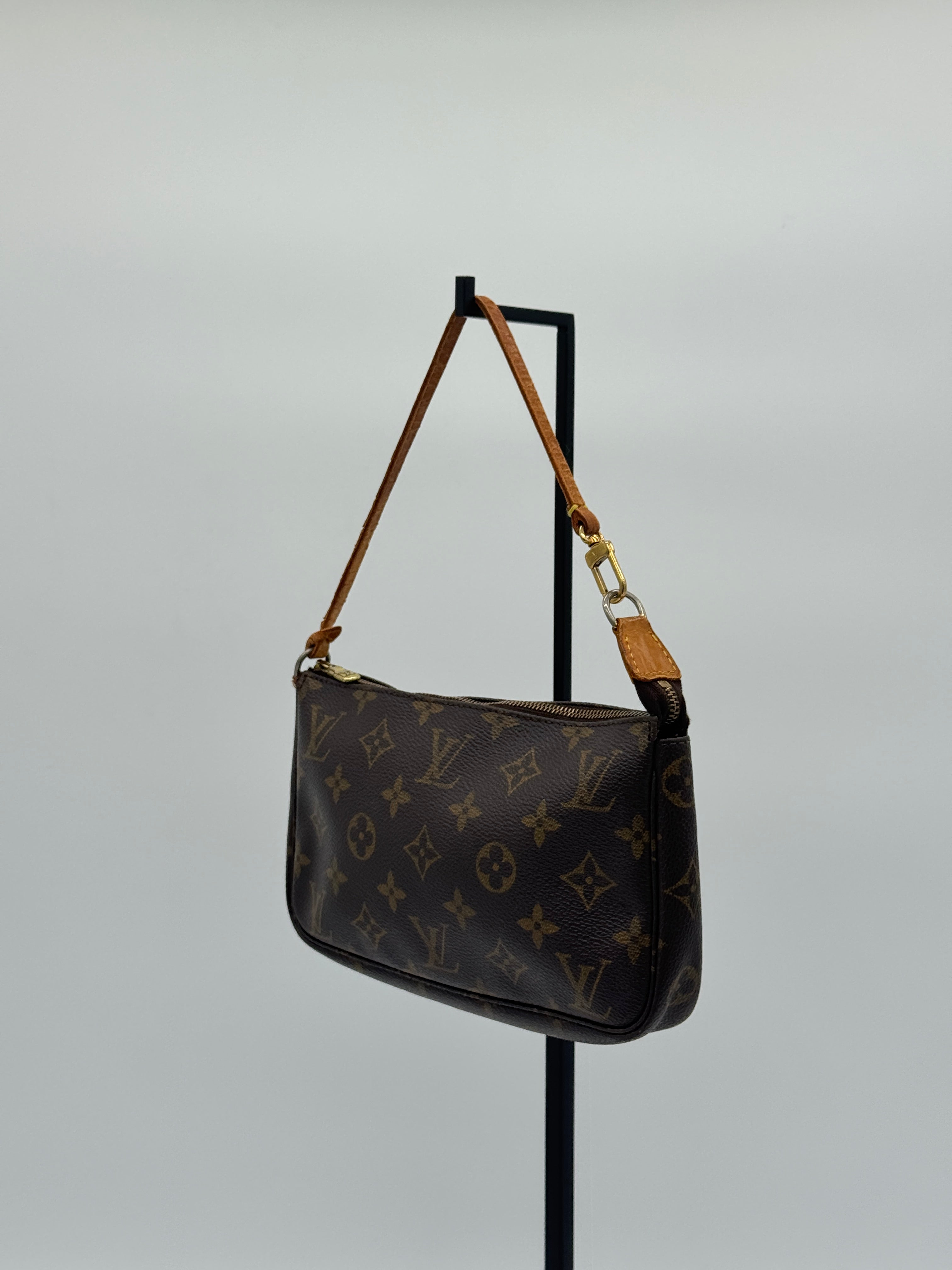 Louis Vuitton Pochette Accessoires