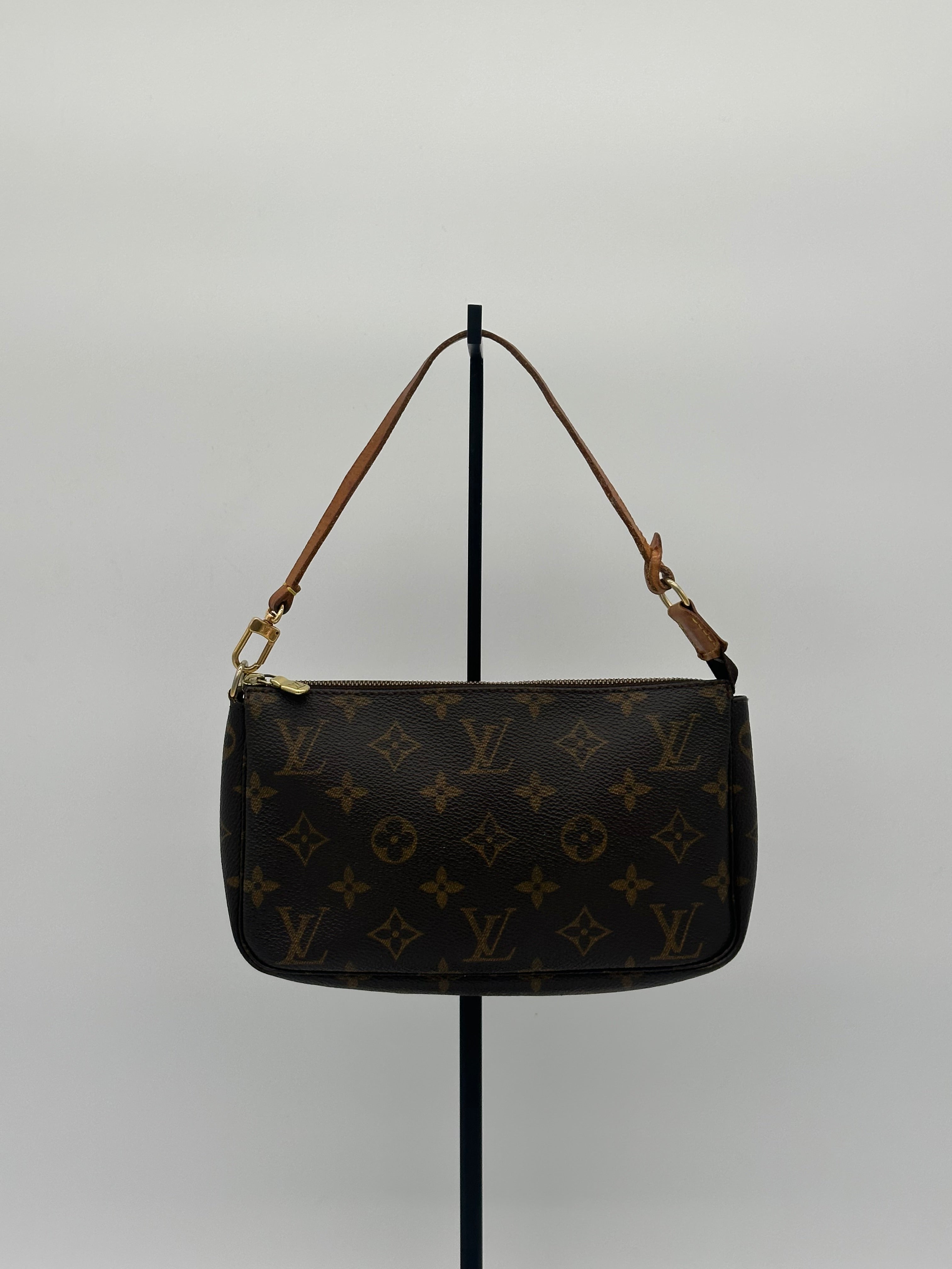 Louis Vuitton Pochette Accessoires