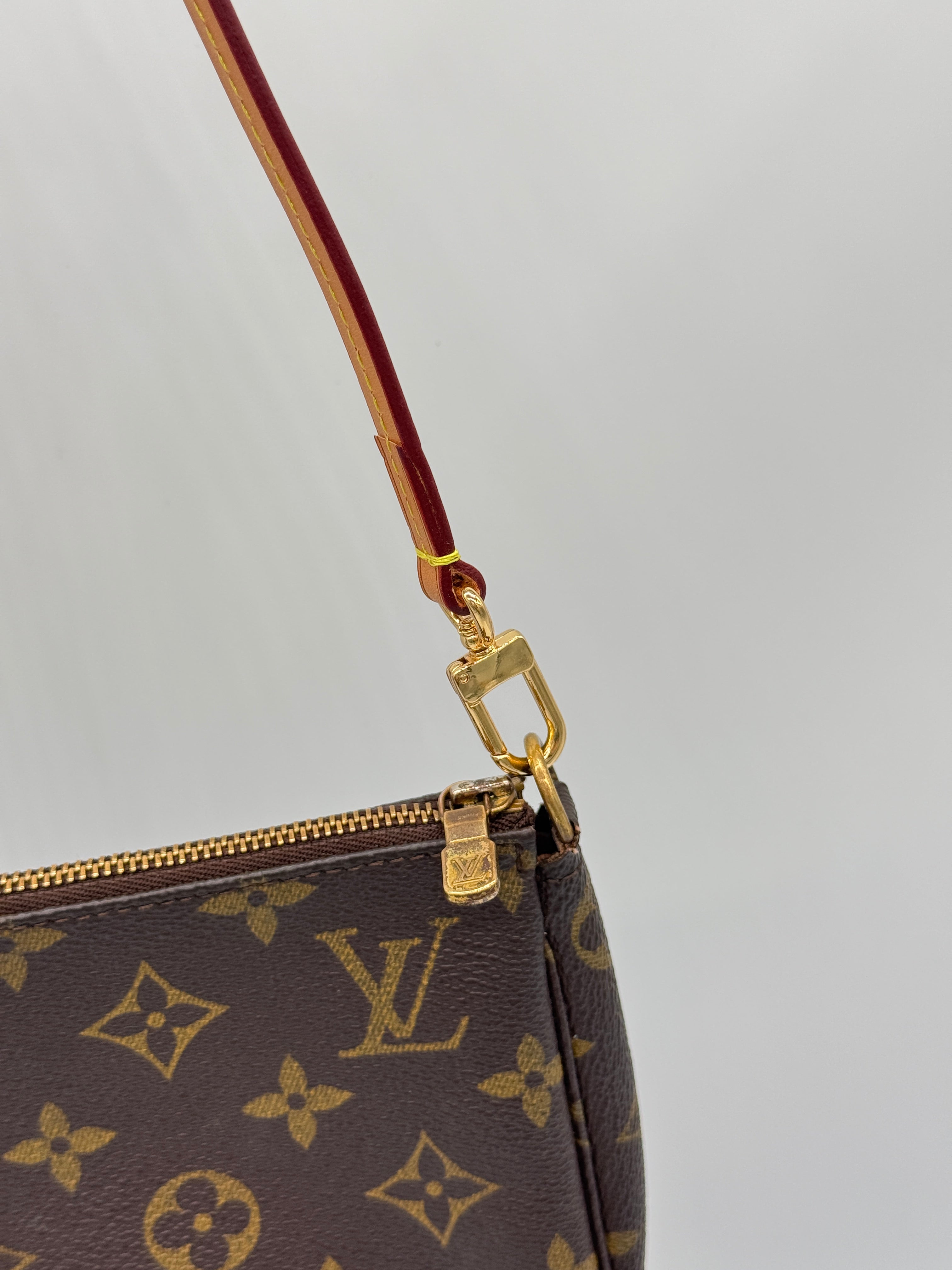 Vachetta shoulderstrap for Pochette Accessoires