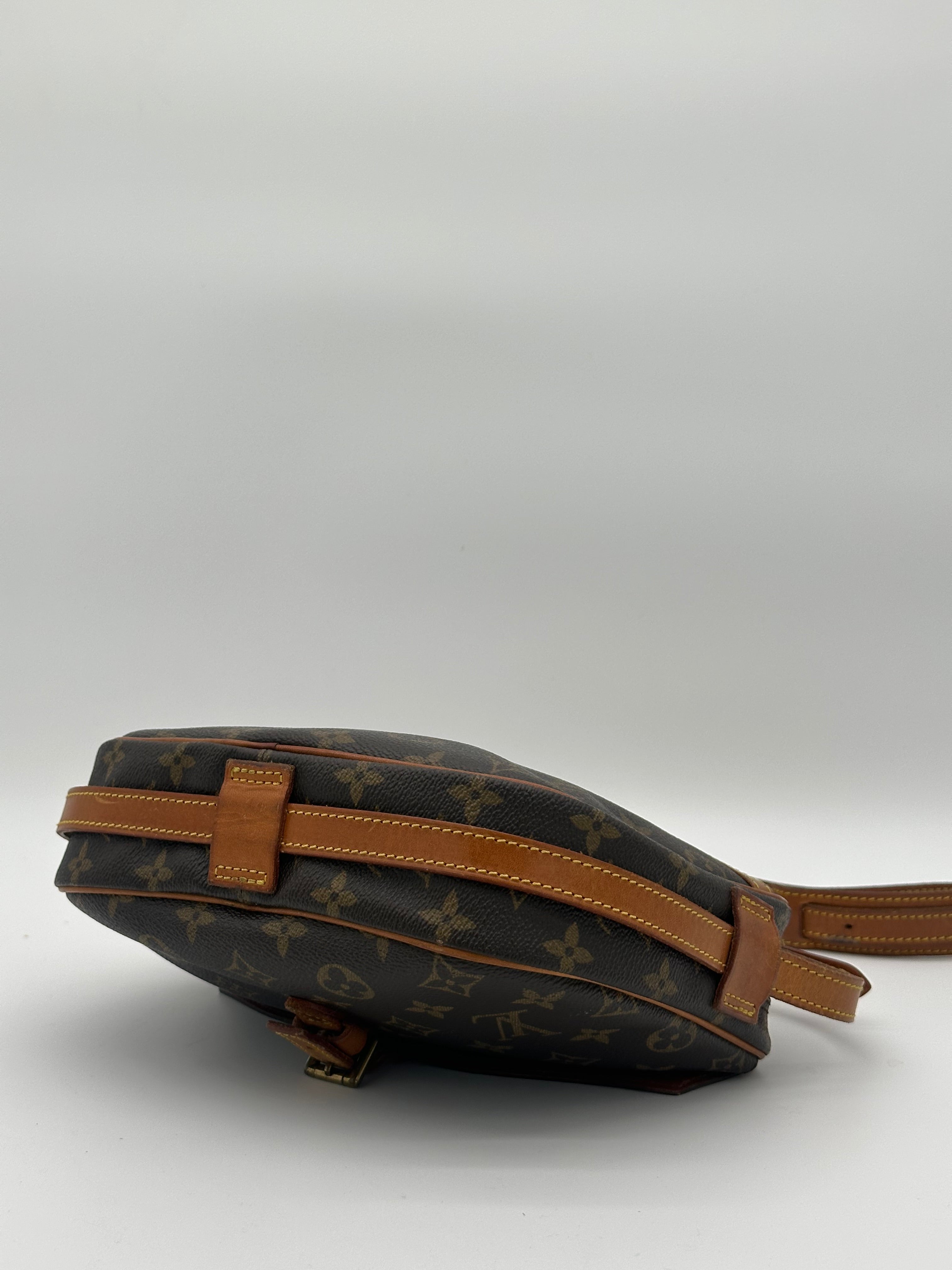 Louis Vuitton Jeune Fille MM