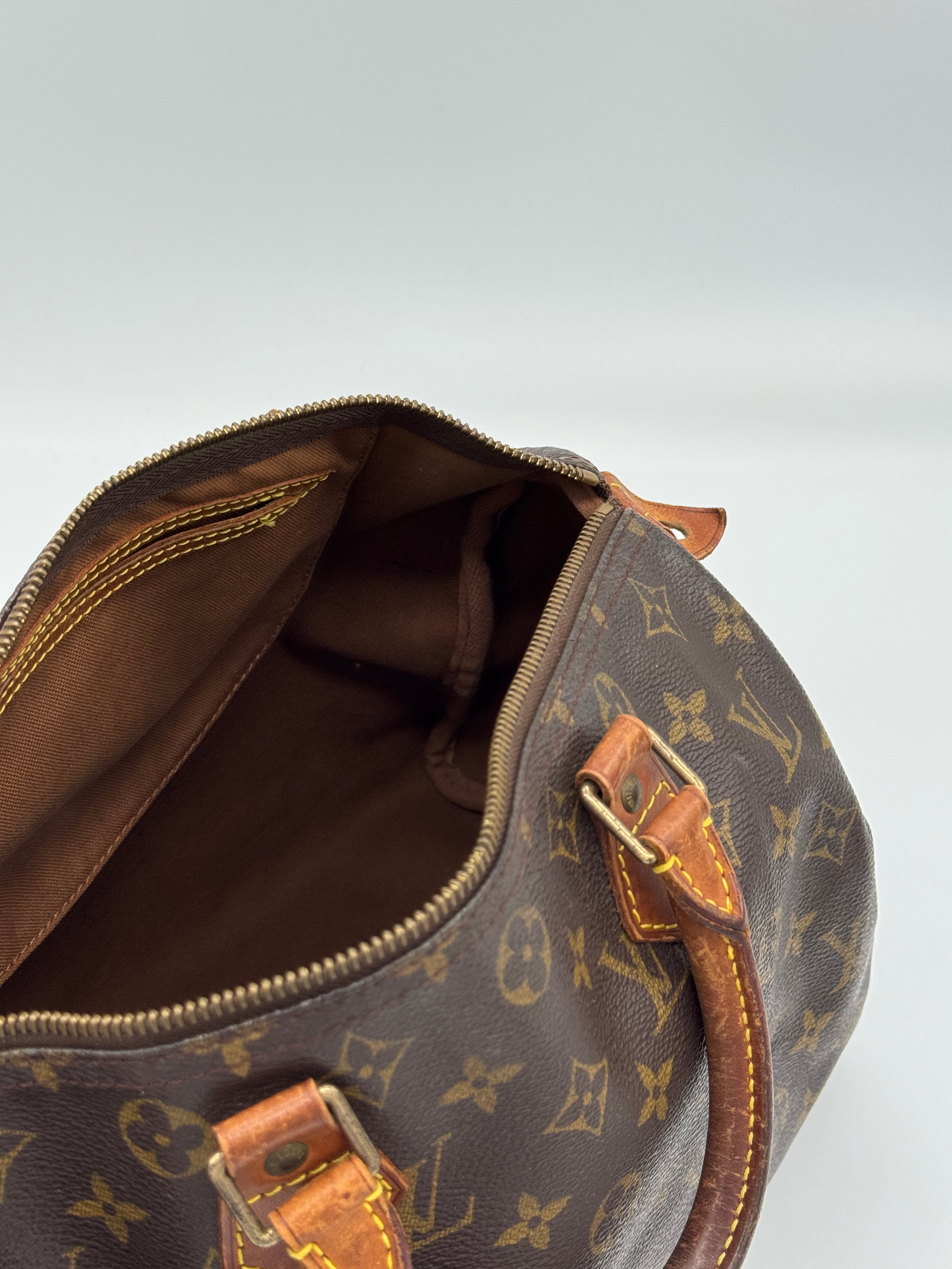 Louis Vuitton Speedy 30