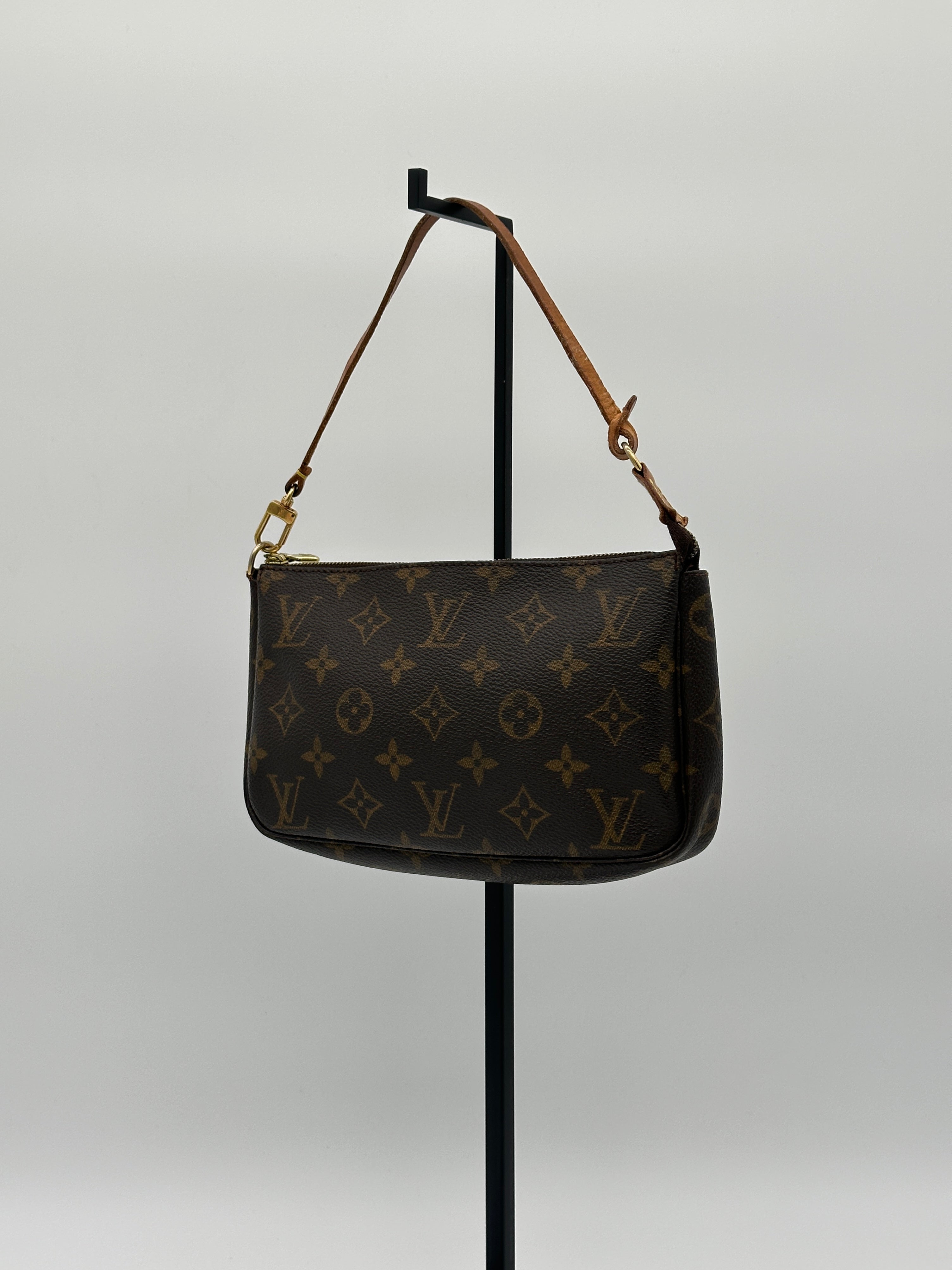 Louis Vuitton Pochette Accessoires