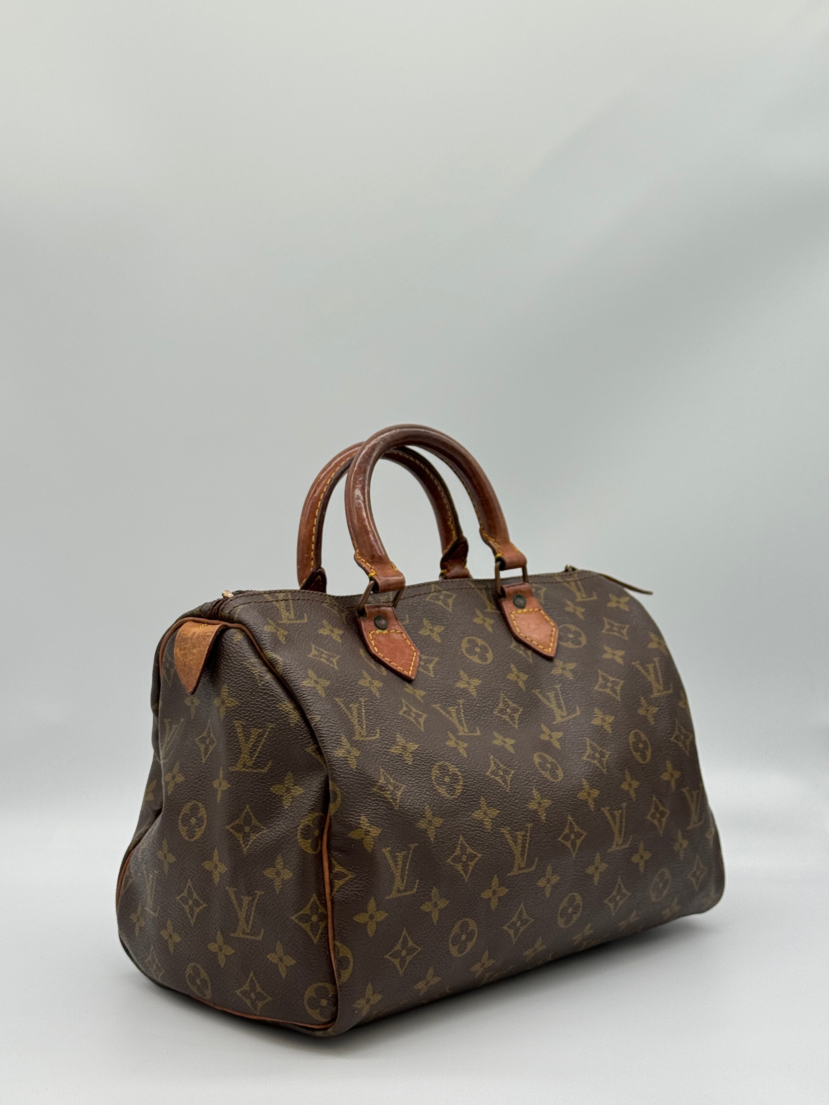 Louis Vuitton Speedy 30