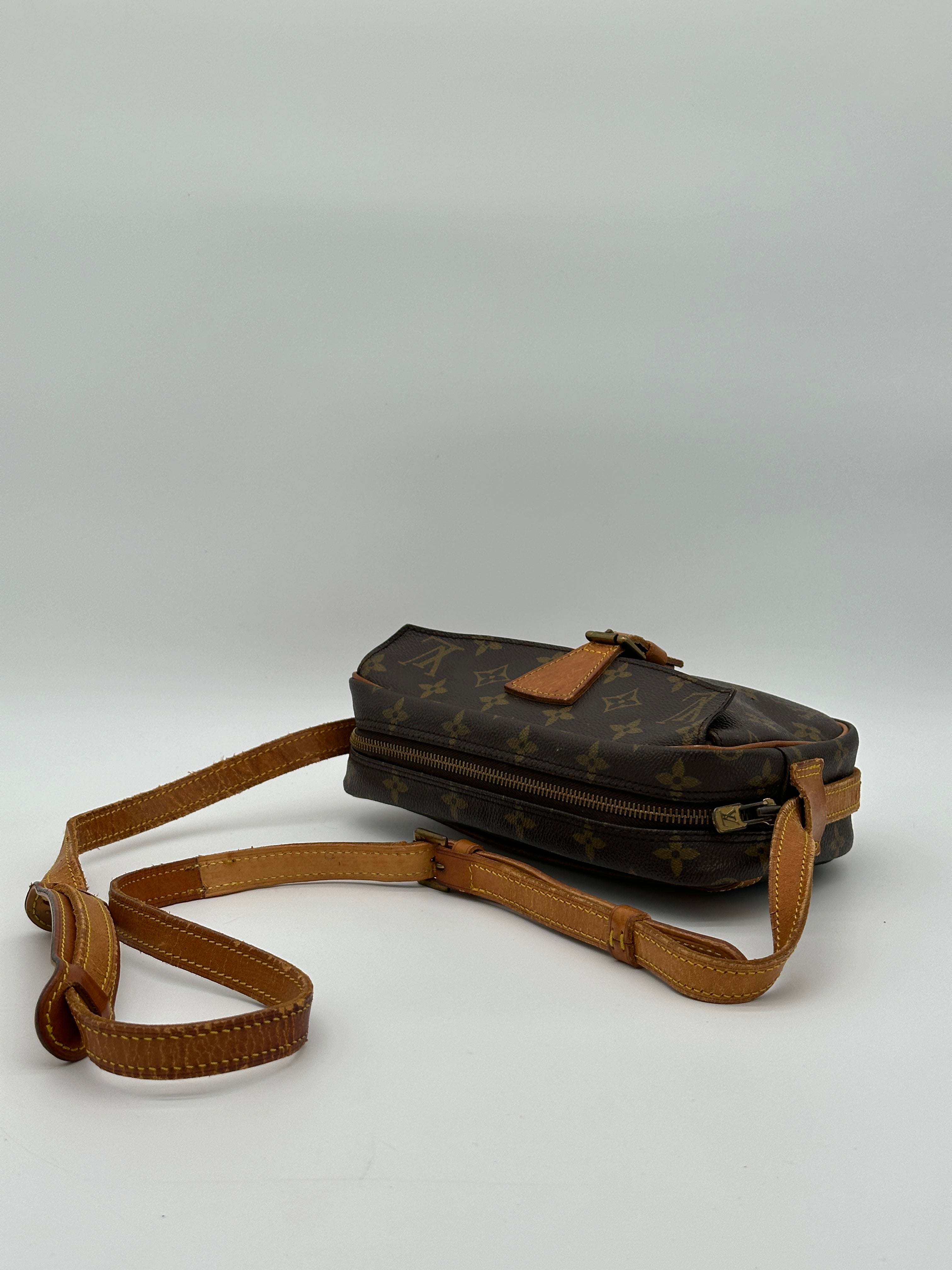 Louis Vuitton Jeune Fille PM