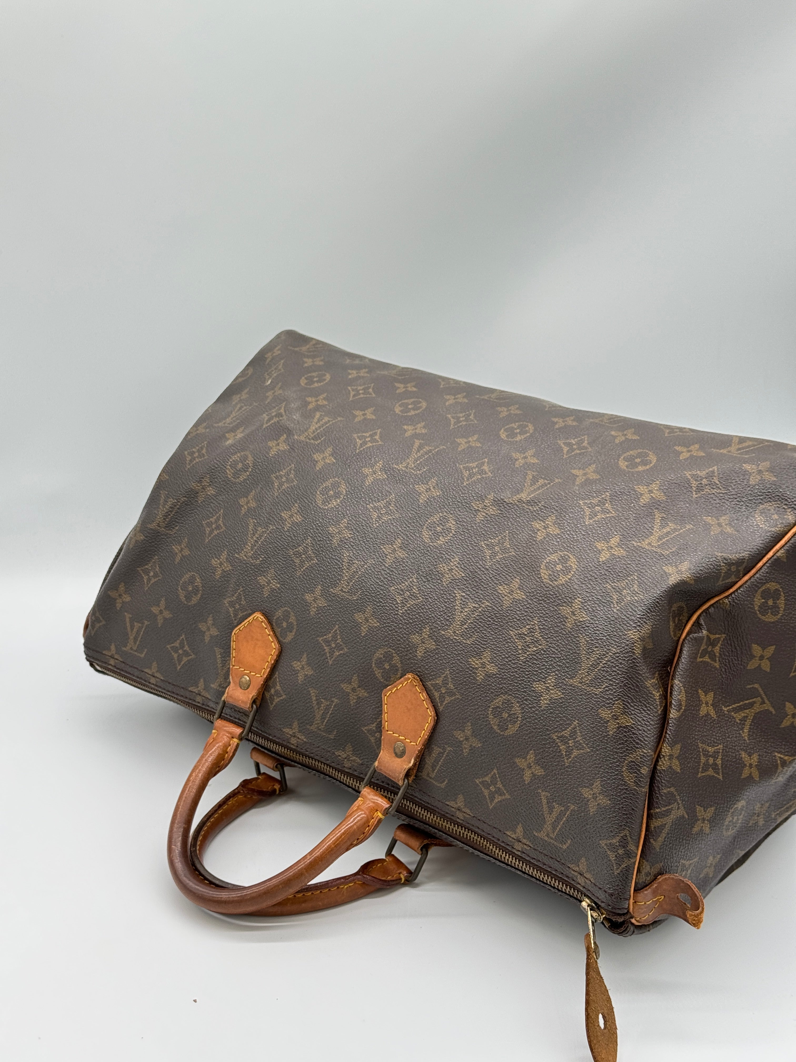 Louis Vuitton Speedy 40