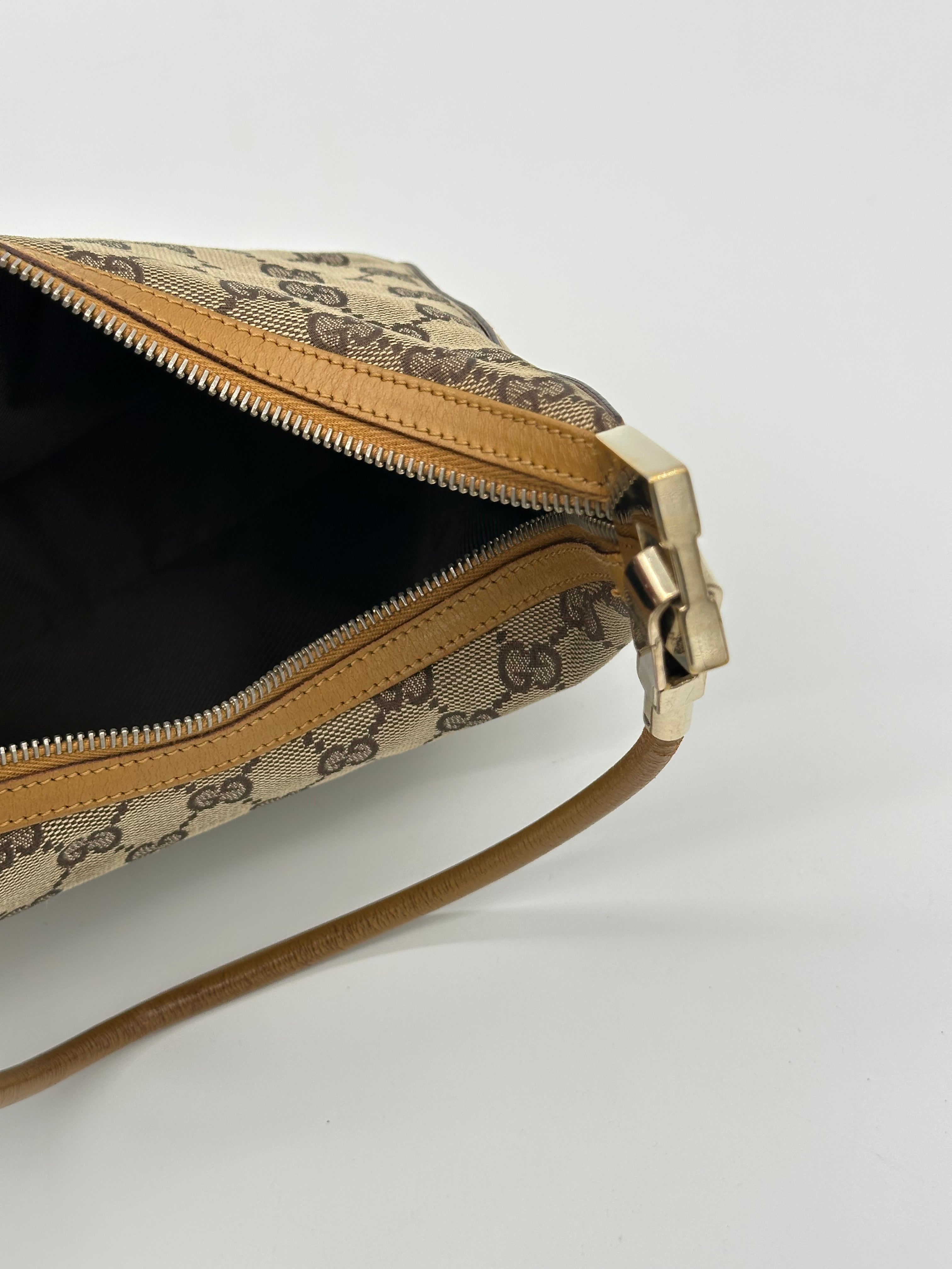 Gucci Clasp Hobo