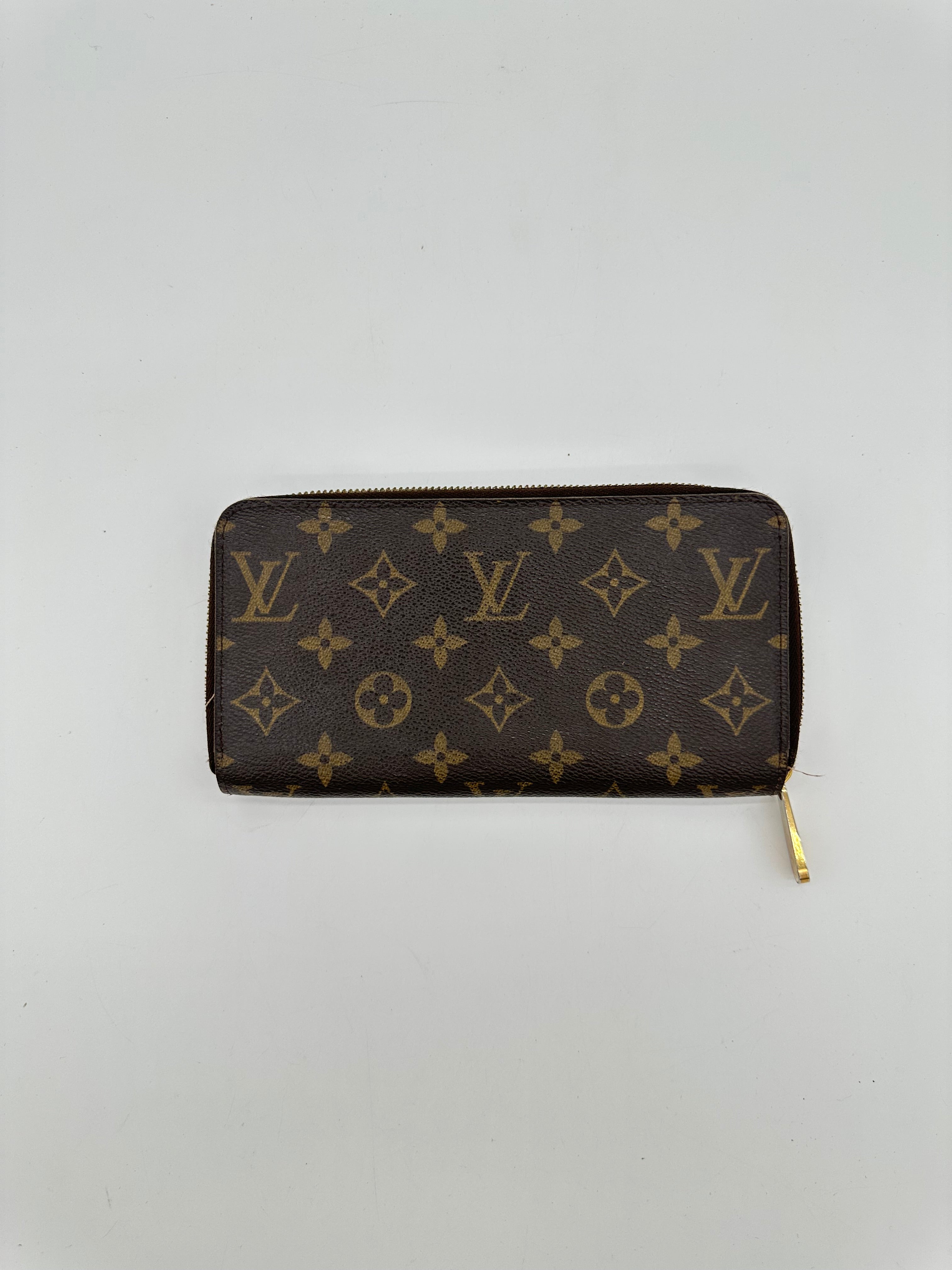 Louis Vuitton Zippy Long Wallet