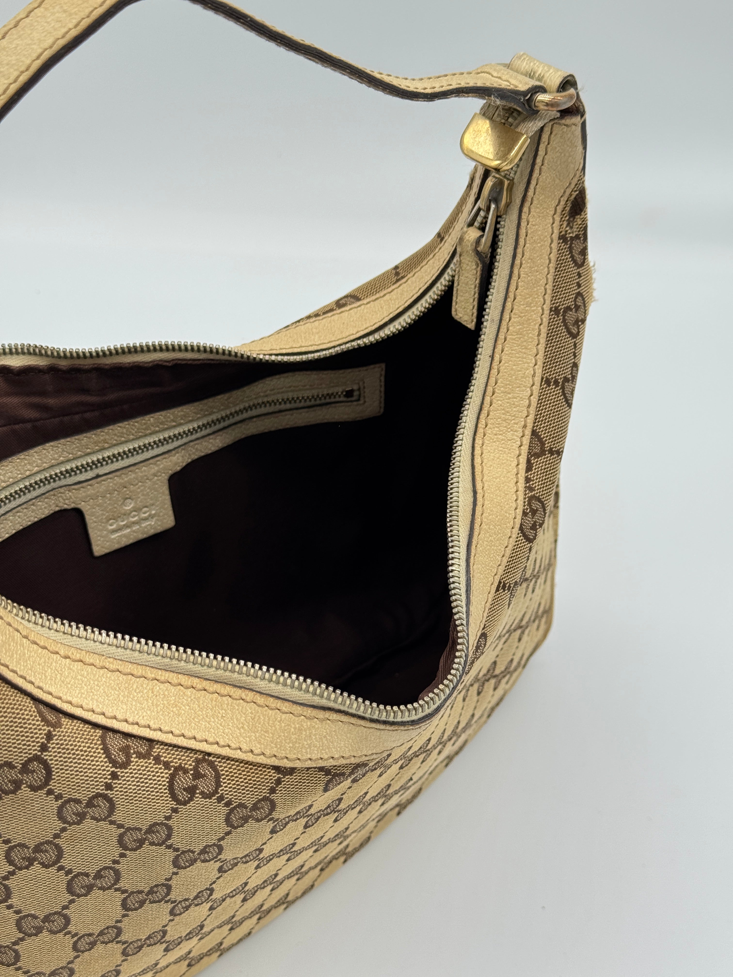 Gucci Charmy Hobo