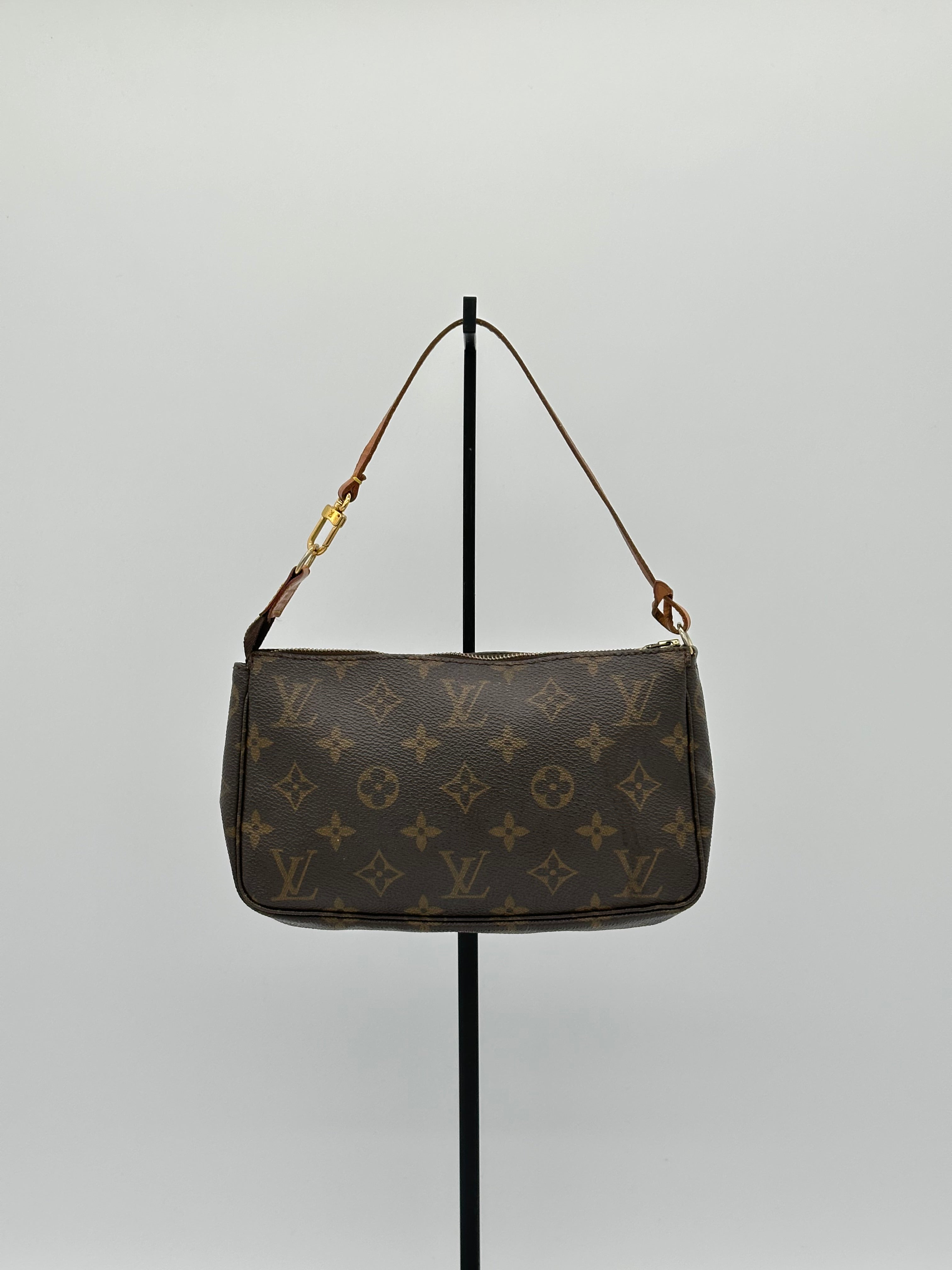 Louis Vuitton Pochette Accessoires