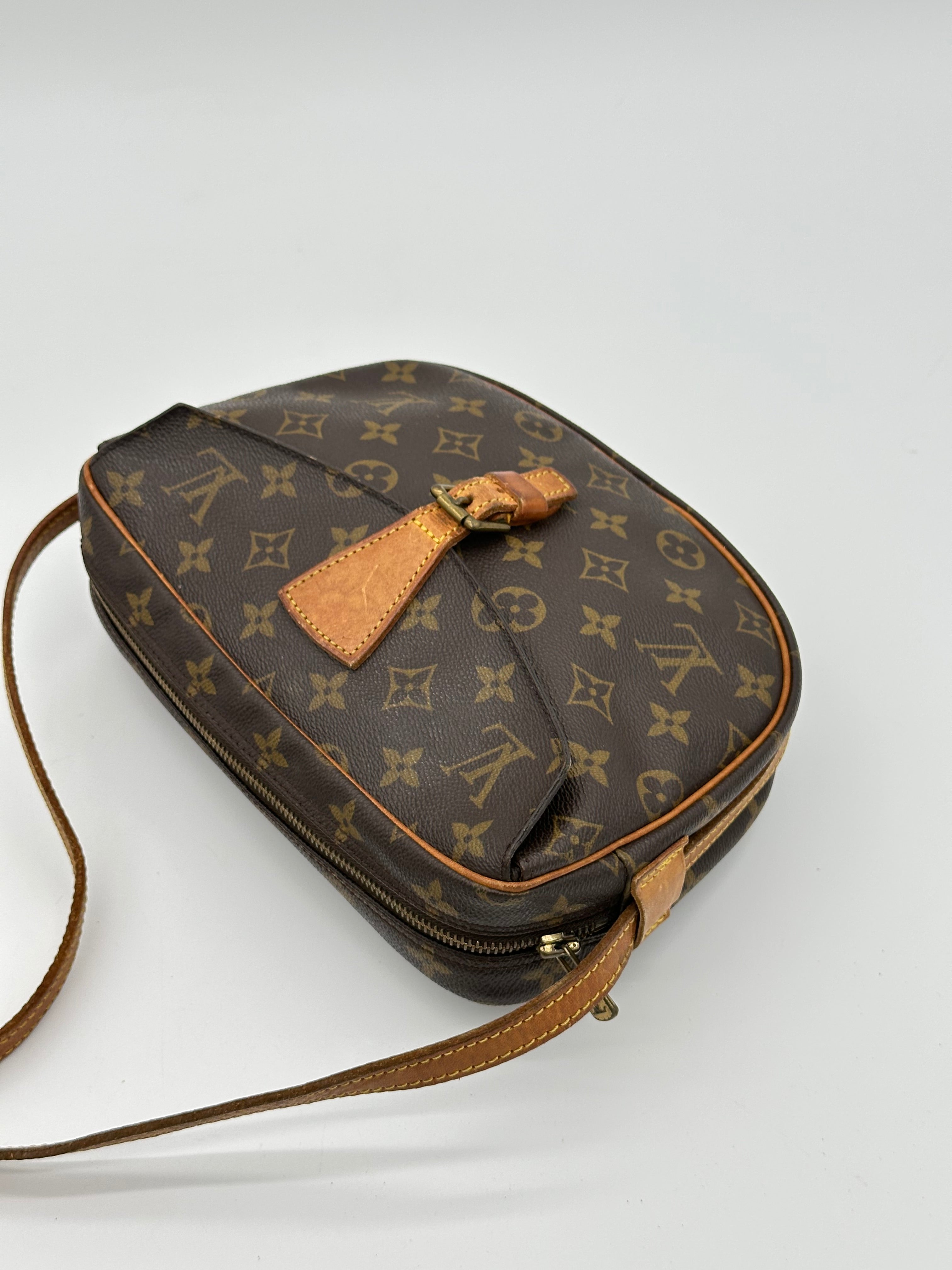 Louis Vuitton Jeune Fille MM